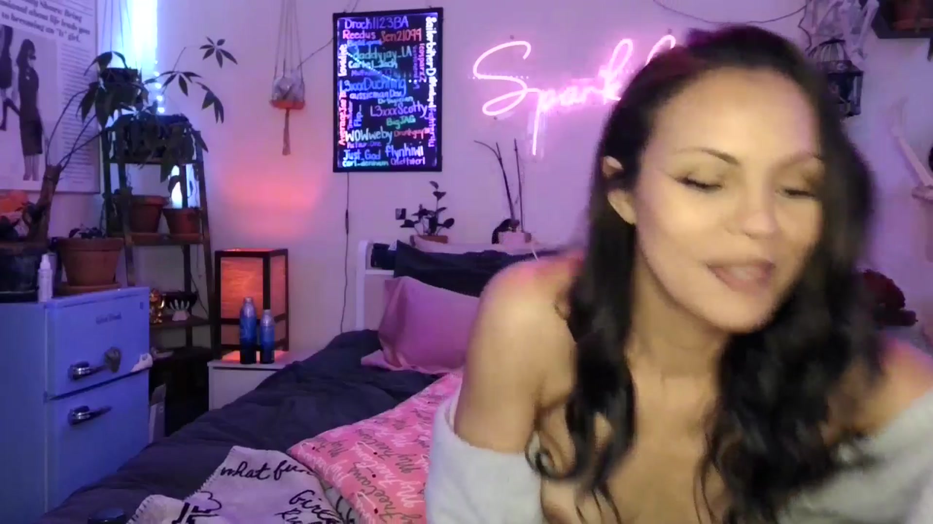 Gallery image thumbnail from SPARKL3S's myfreecams stream on, 02/01/2026, 10:57 image 3 of 20