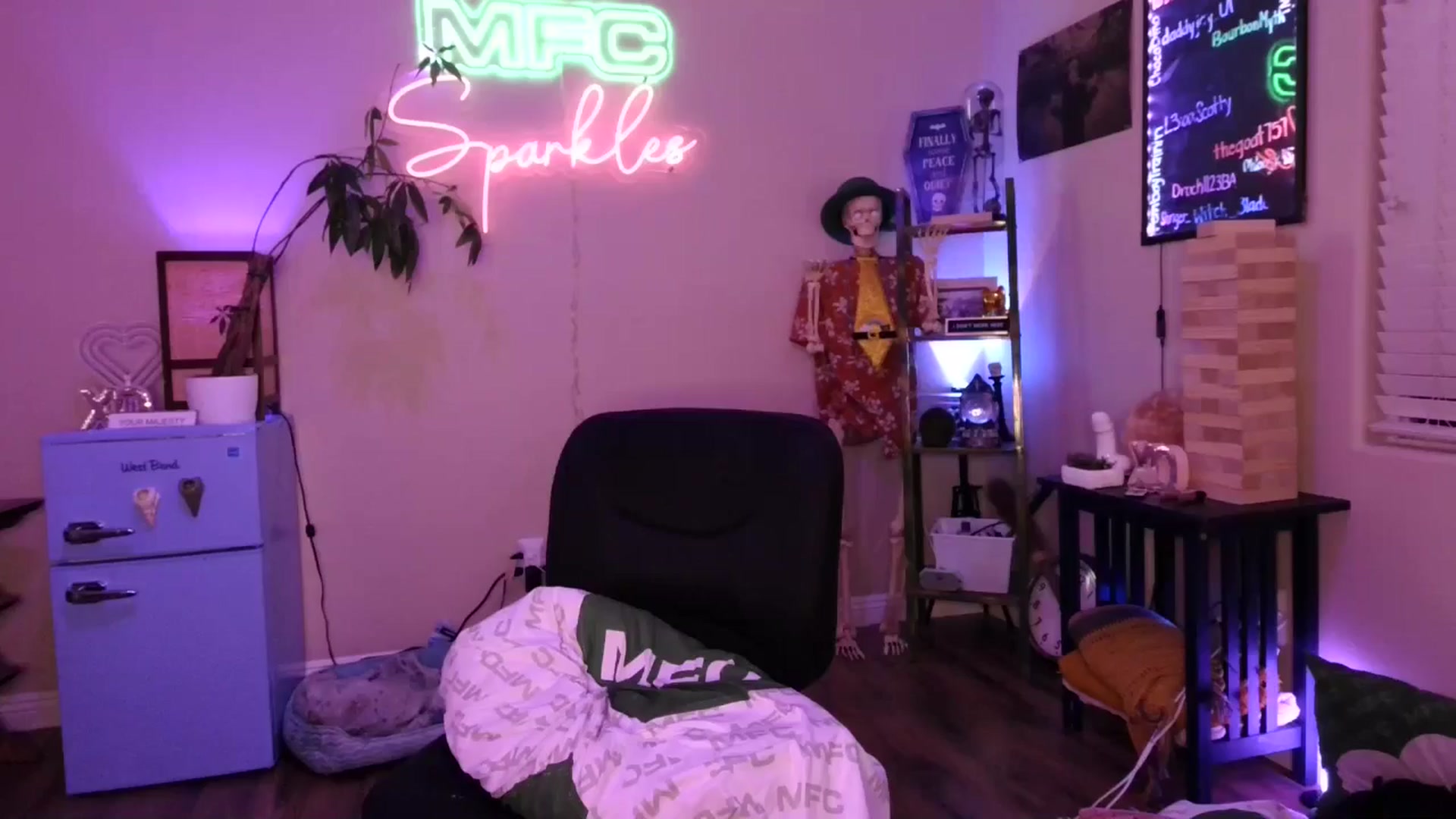Gallery image thumbnail from SPARKL3S's myfreecams stream on, 03/14/2026, 12:23 image 1 of 20