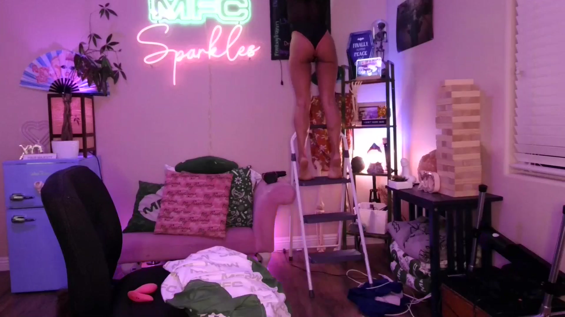 Gallery image thumbnail from SPARKL3S's myfreecams stream on, 03/15/2026, 10:03 image 18 of 20