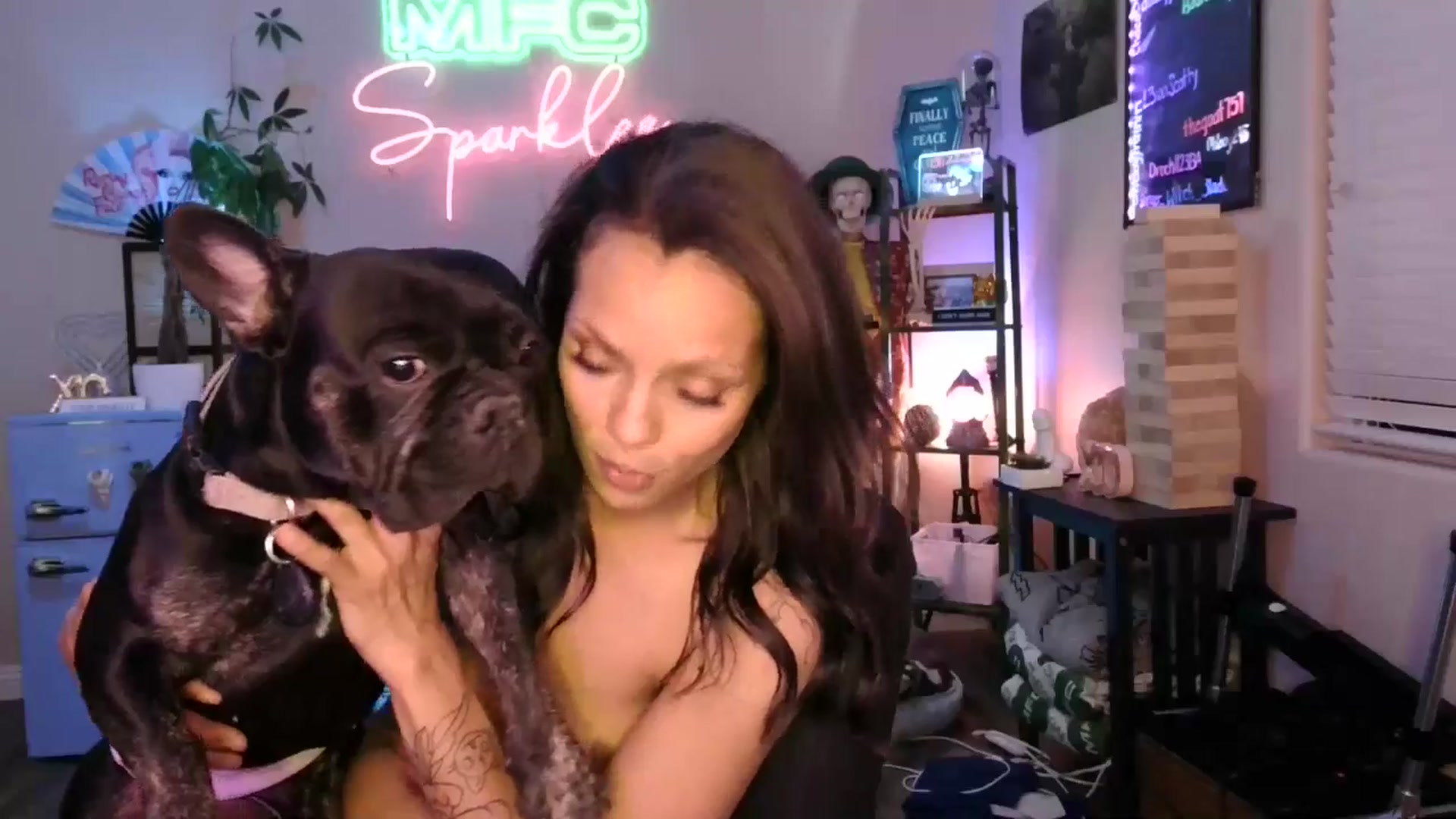 Gallery image thumbnail from SPARKL3S's myfreecams stream on, 03/15/2026, 10:03 image 13 of 20