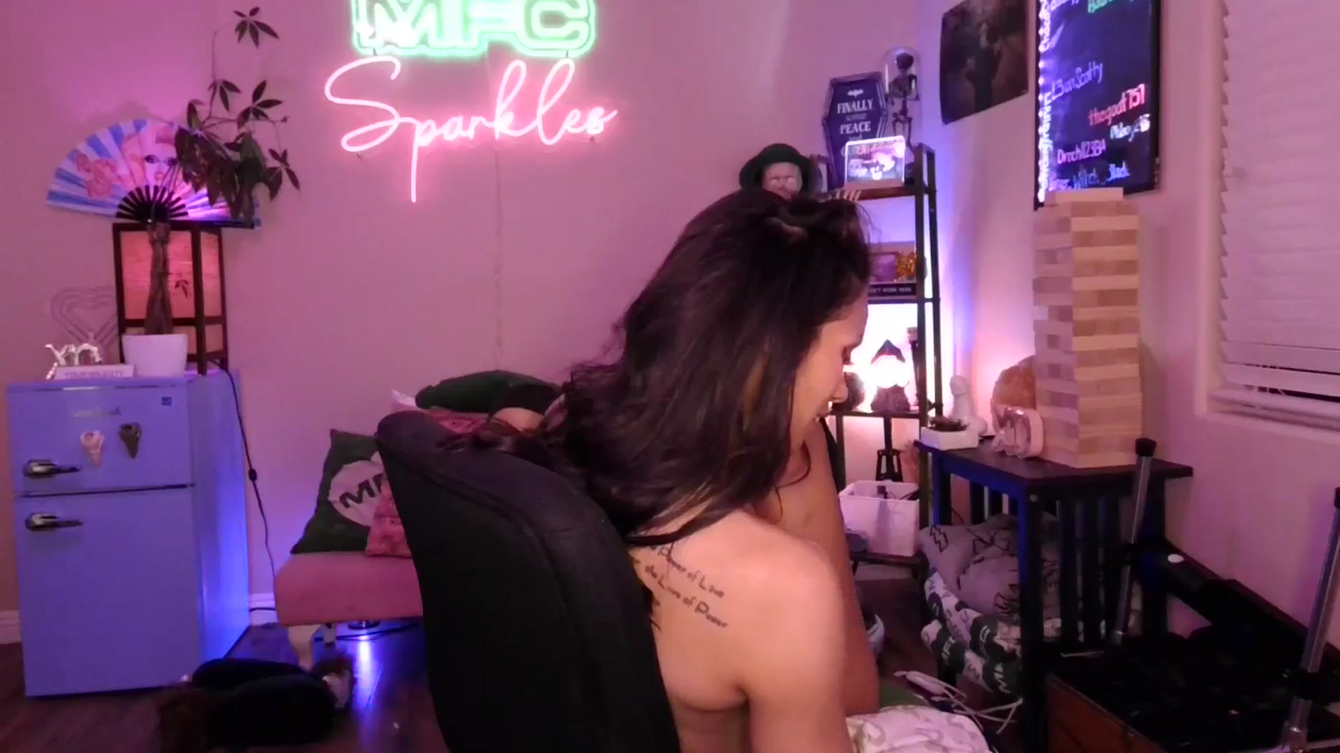 Gallery image thumbnail from SPARKL3S's myfreecams stream on, 03/15/2026, 10:03 image 16 of 20
