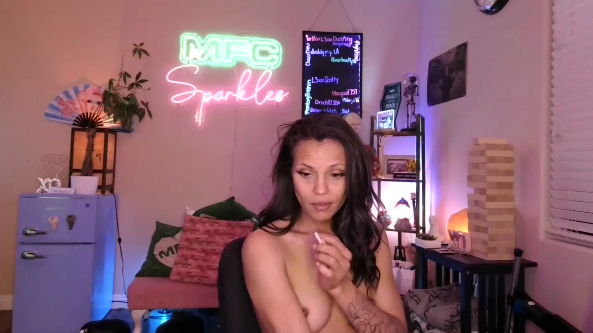 Gallery image thumbnail from SPARKL3S's myfreecams stream on, 03/16/2026, 07:37 image 18 of 20