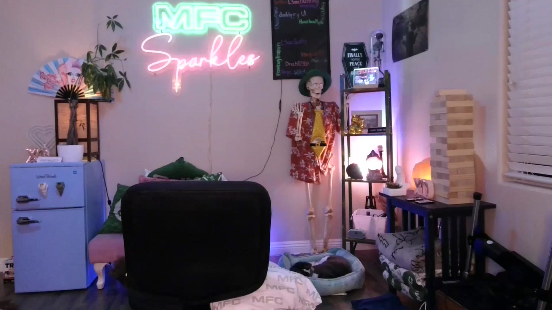 Gallery image thumbnail from SPARKL3S's myfreecams stream on, 03/17/2026, 10:51 image 16 of 20