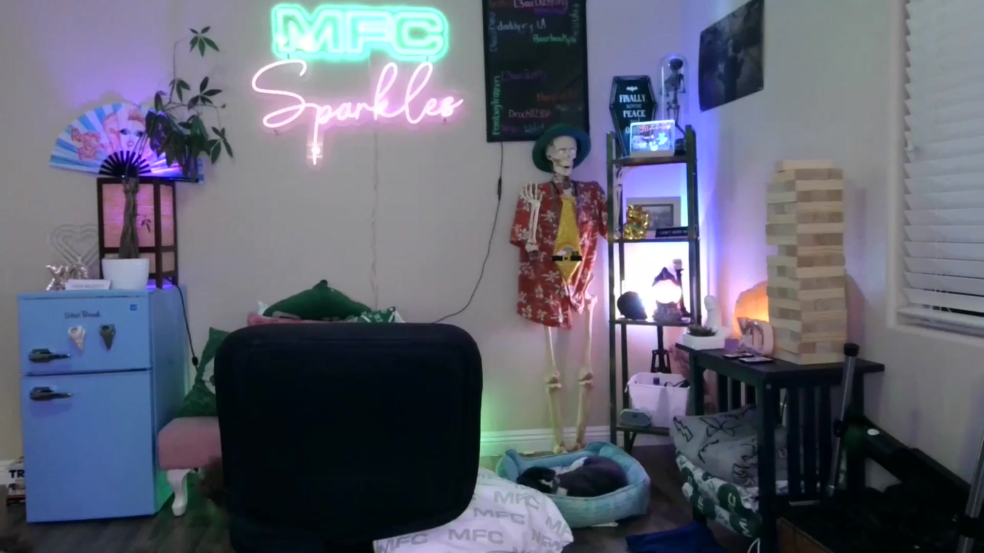 Gallery image thumbnail from SPARKL3S's myfreecams stream on, 03/17/2026, 10:51 image 15 of 20