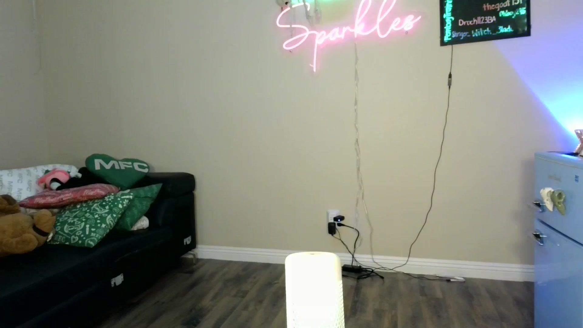 Gallery image thumbnail from SPARKL3S's myfreecams stream on, 03/23/2026, 09:01 image 14 of 20