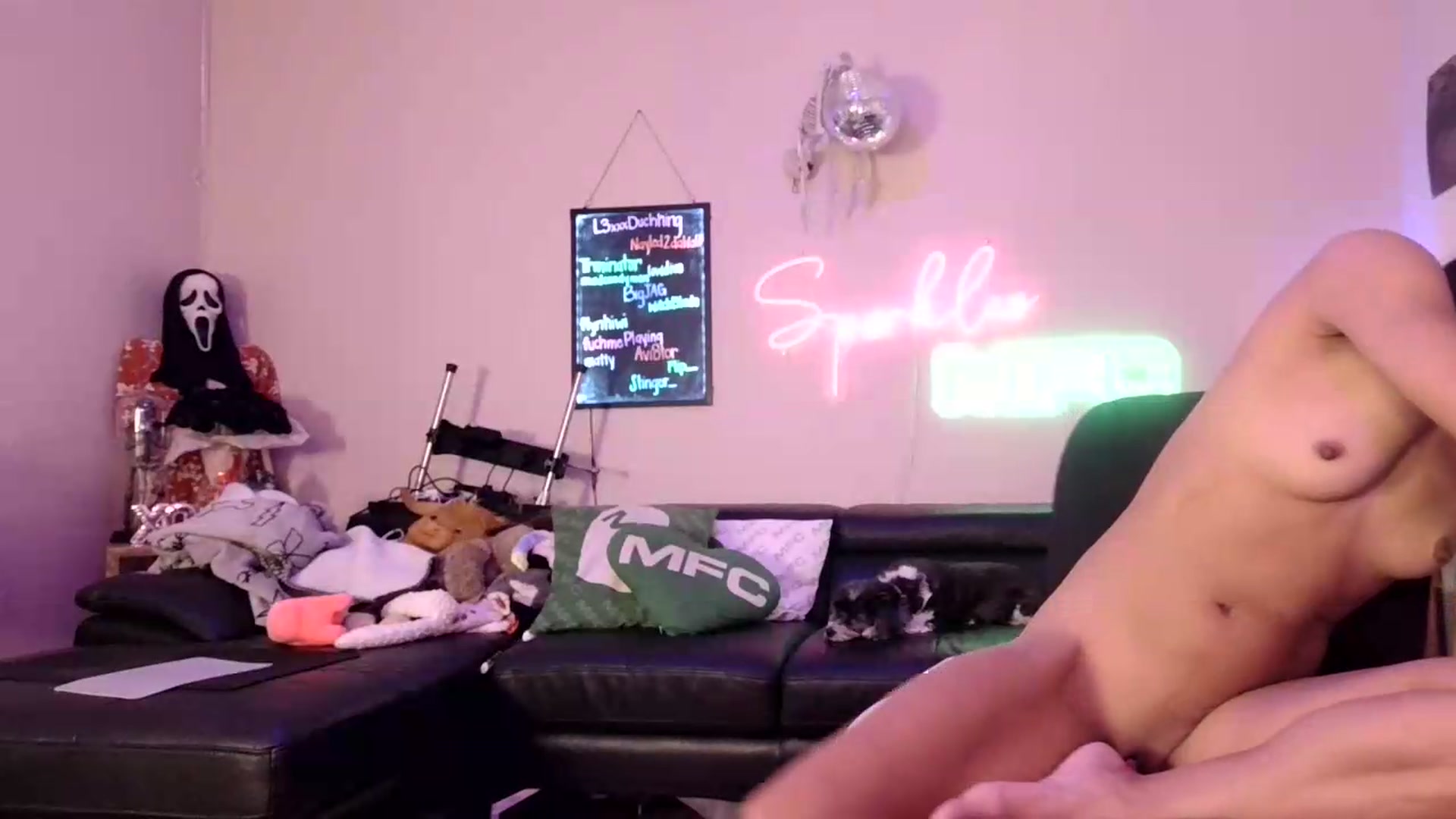 Gallery image thumbnail from SPARKL3S's myfreecams stream on, 04/29/2026, 10:38 image 7 of 20