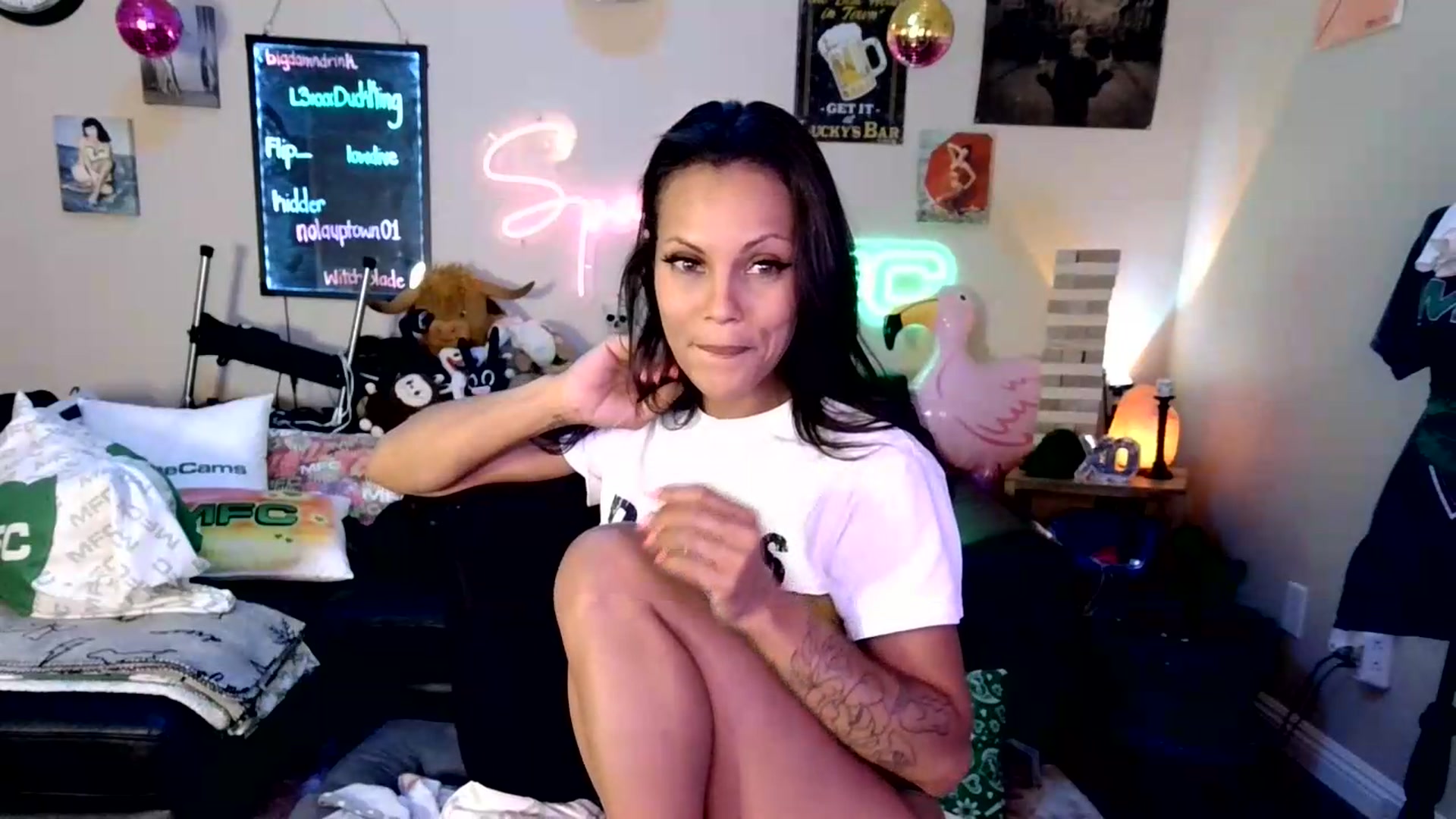 Gallery image thumbnail from SPARKL3S's myfreecams stream on, 06/01/2026, 11:16 image 14 of 20