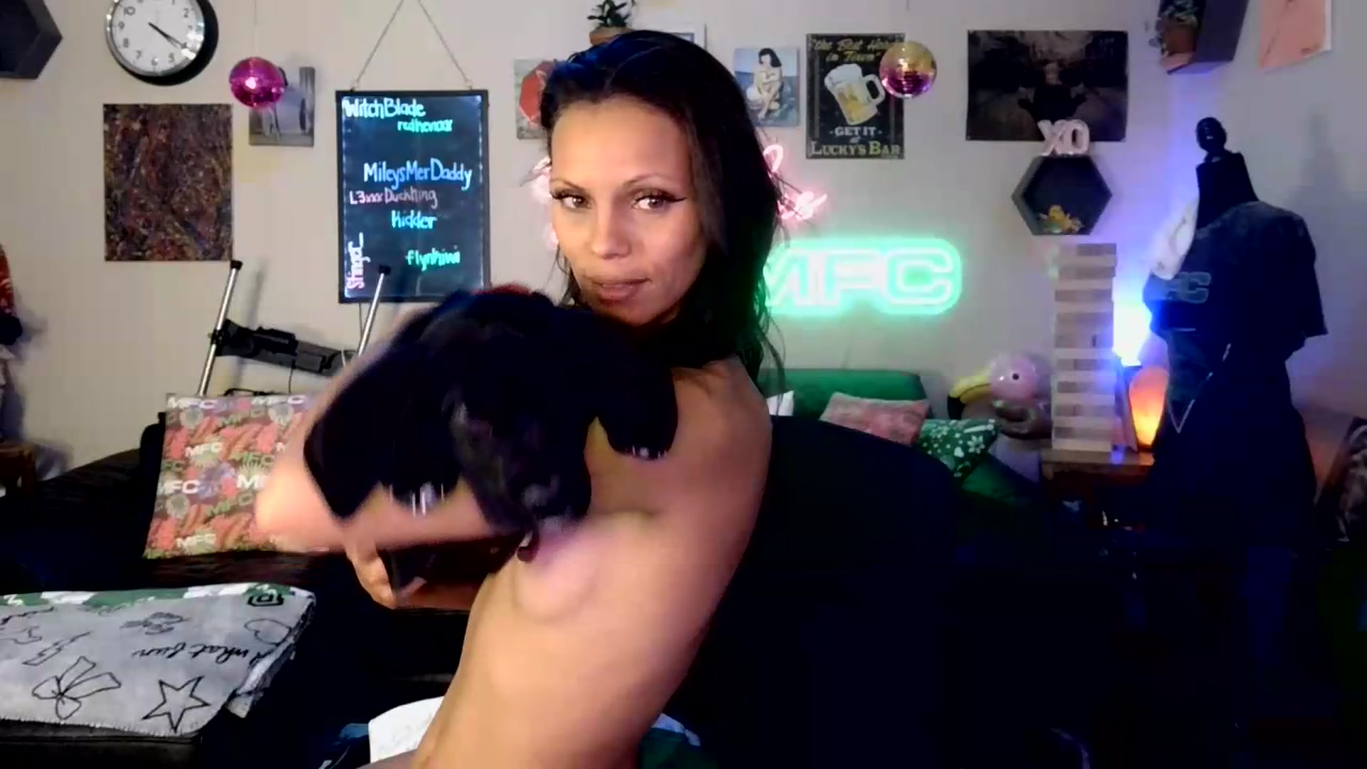 Gallery image thumbnail from SPARKL3S's myfreecams stream on, 07/01/2026, 13:04 image 18 of 20