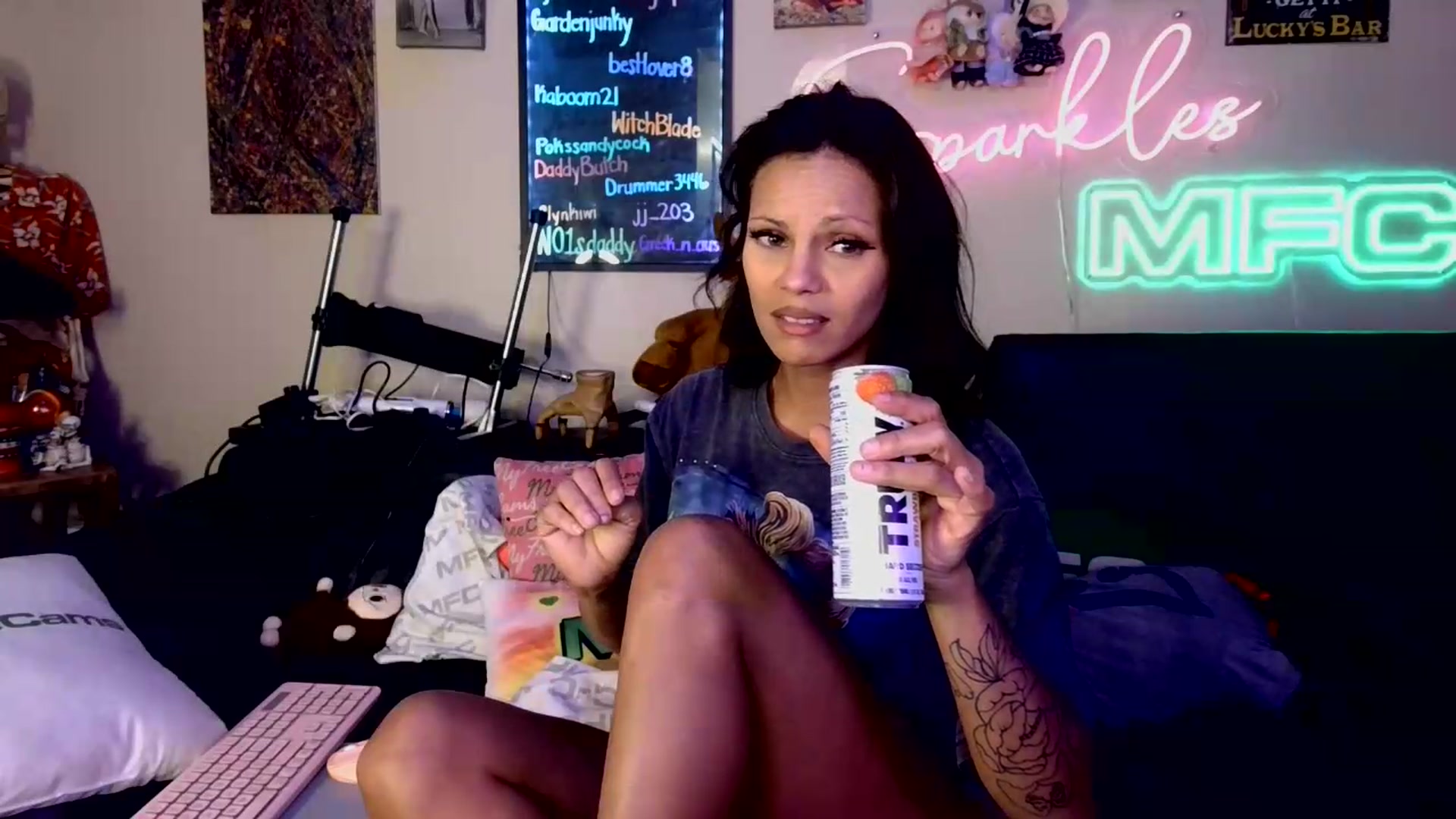 Gallery image thumbnail from SPARKL3S's myfreecams stream on, 08/17/2026, 09:29 image 17 of 20
