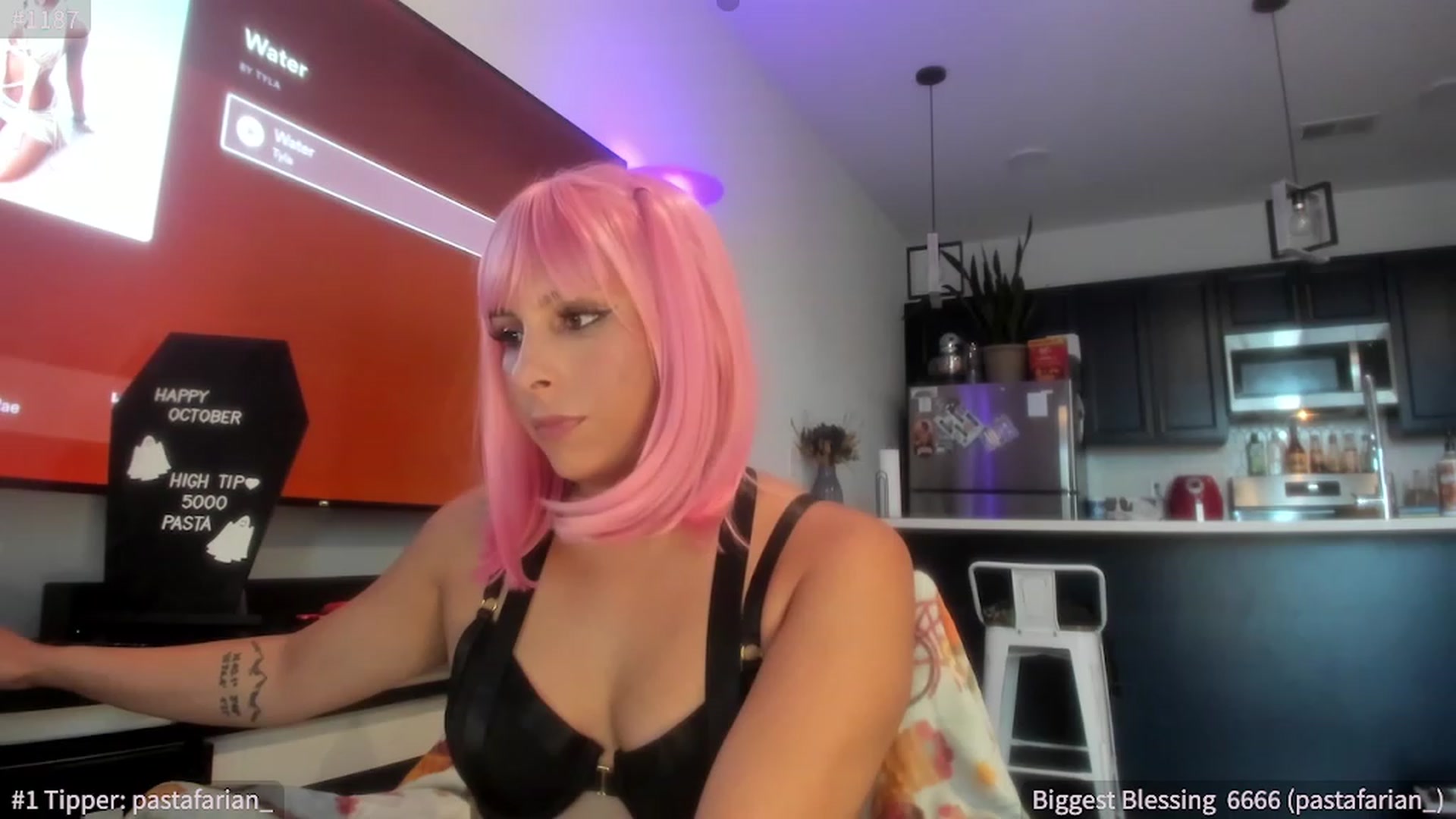 Gallery image thumbnail from SPARKLY's myfreecams stream on, 10/30/2023, 19:13 image 1 of 20