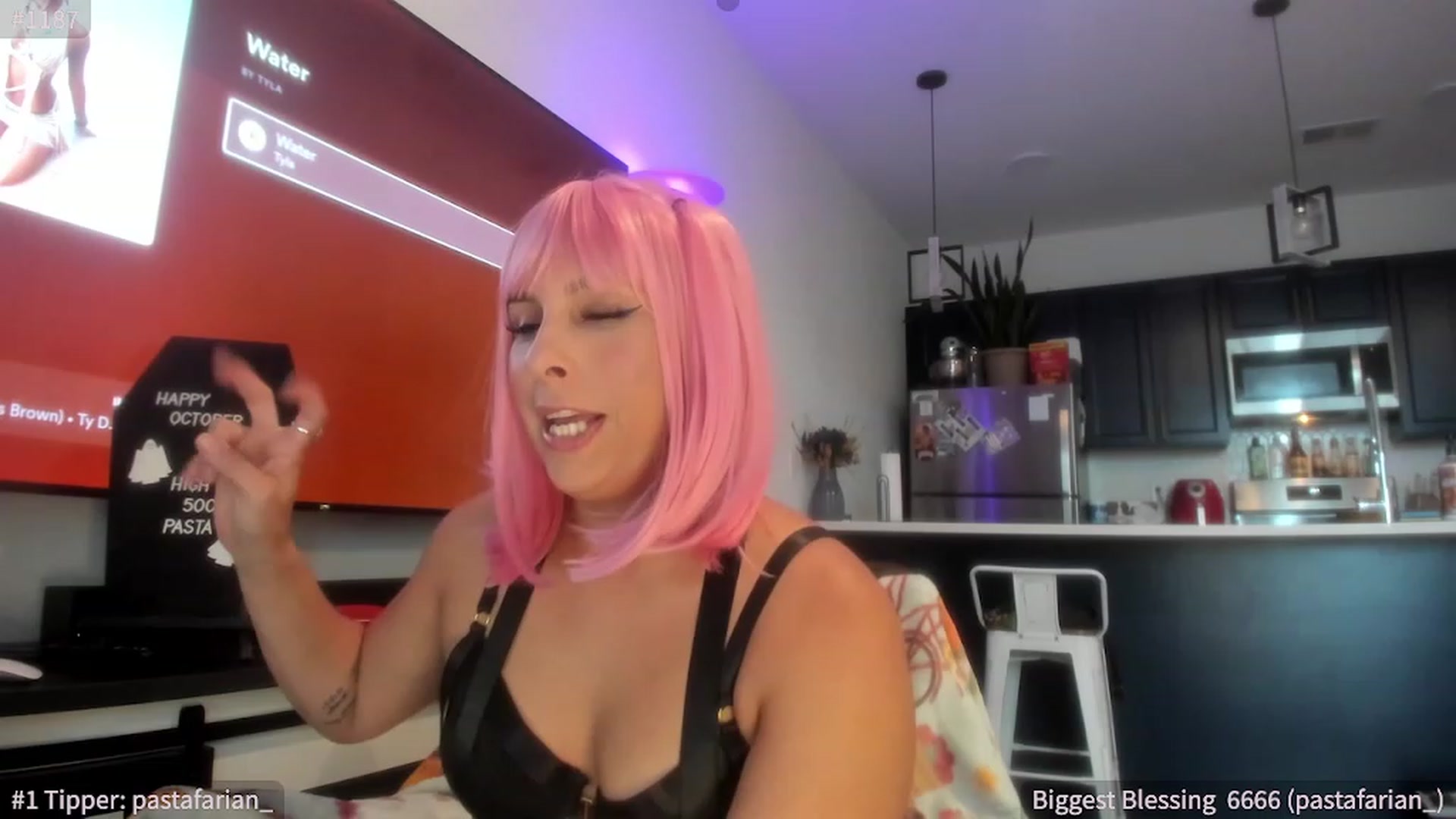 Gallery image thumbnail from SPARKLY's myfreecams stream on, 10/30/2023, 19:13 image 5 of 20
