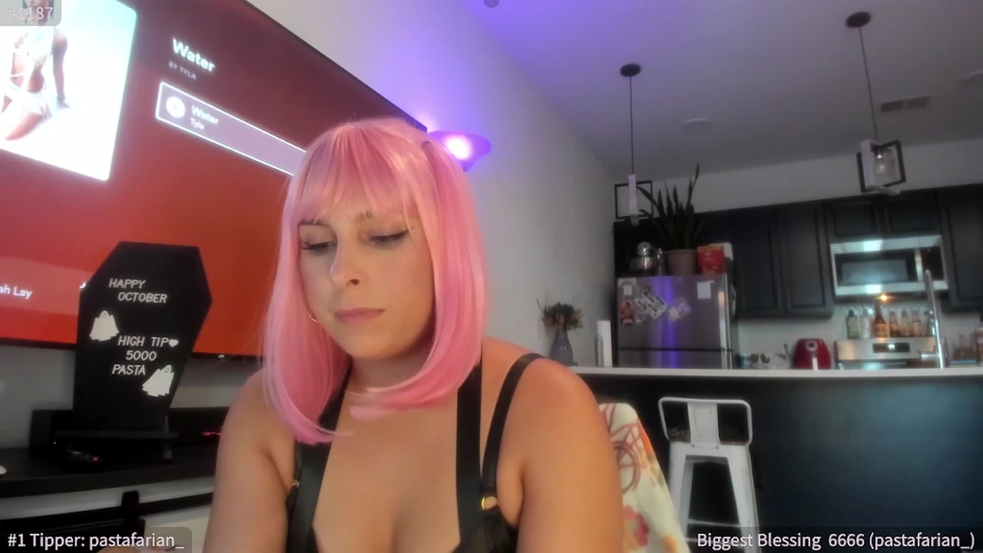 Gallery image thumbnail from SPARKLY's myfreecams stream on, 10/30/2023, 19:13 image 20 of 20