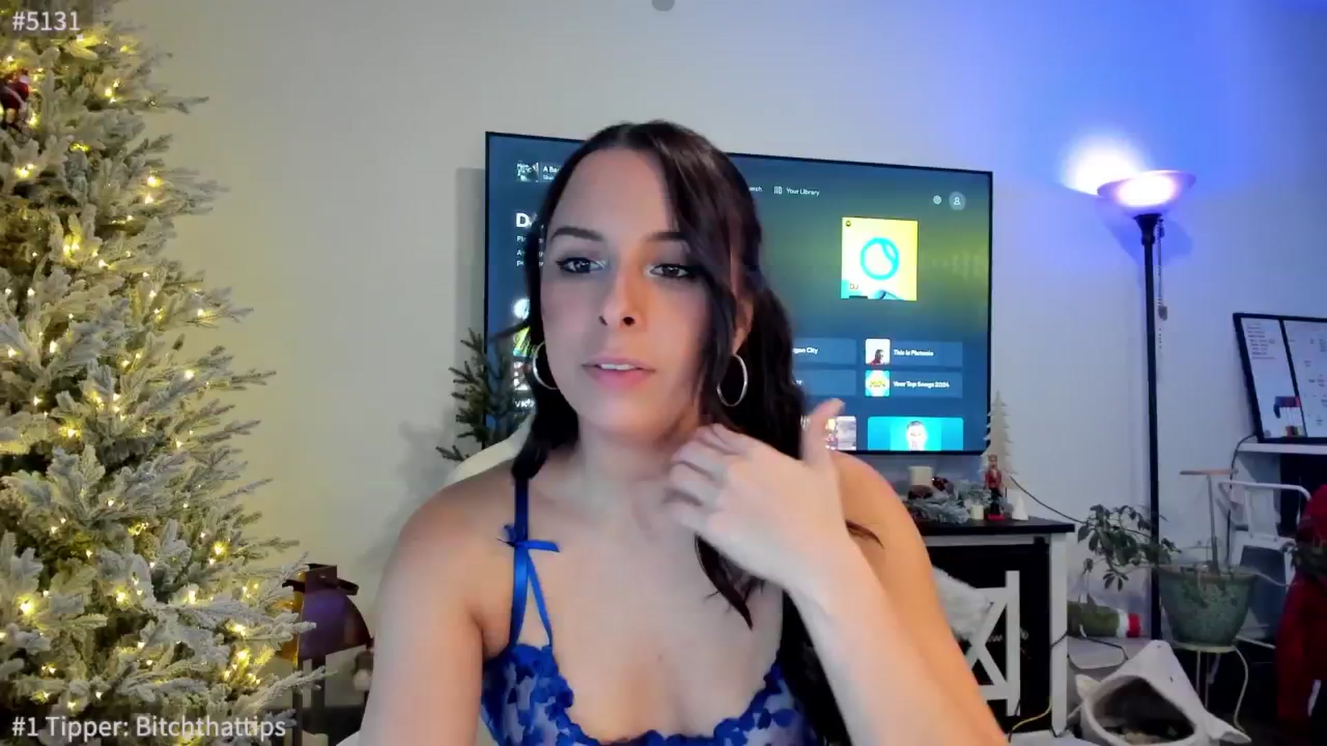 Gallery image thumbnail from SPARKLY's myfreecams stream on, 12/05/2024, 20:17 image 13 of 20