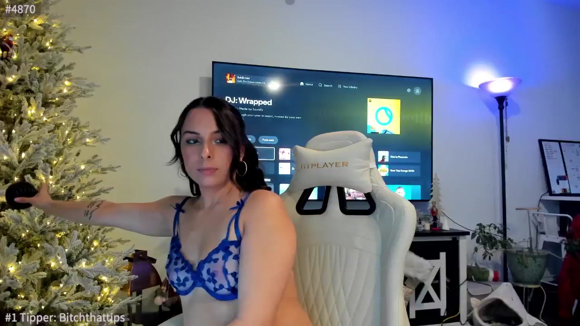 Gallery image thumbnail from SPARKLY's myfreecams stream on, 12/05/2024, 20:17 image 16 of 20