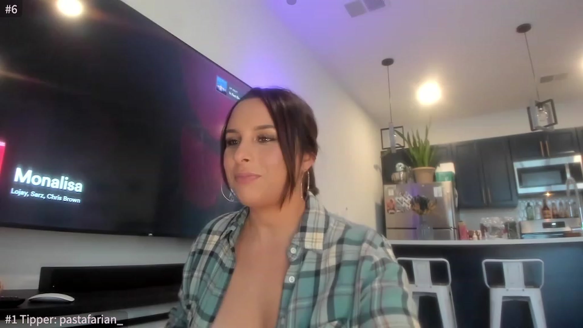 Gallery image thumbnail from SPARKLY9YEARS's myfreecams stream on, 11/01/2023, 18:21 image 17 of 20