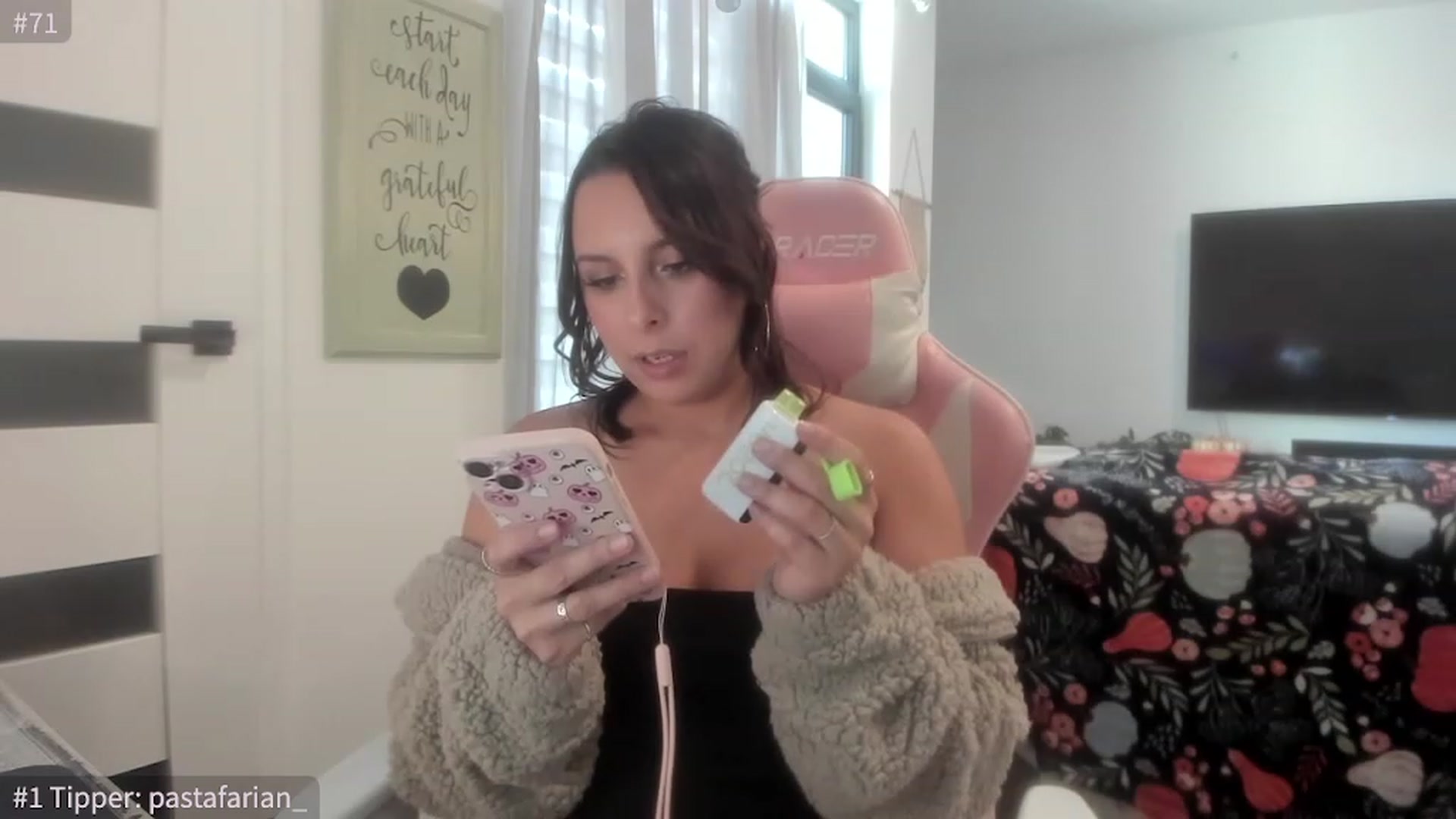 Gallery image thumbnail from SPARKLY9YEARS's myfreecams stream on, 11/06/2023, 18:41 image 8 of 20