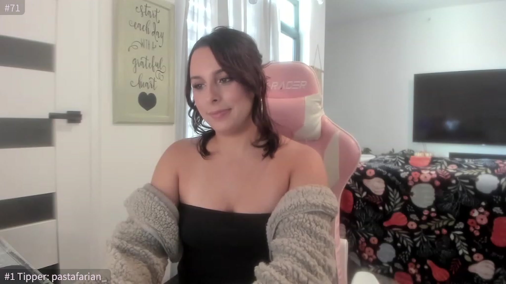 Gallery image thumbnail from SPARKLY9YEARS's myfreecams stream on, 11/06/2023, 18:41 image 6 of 20
