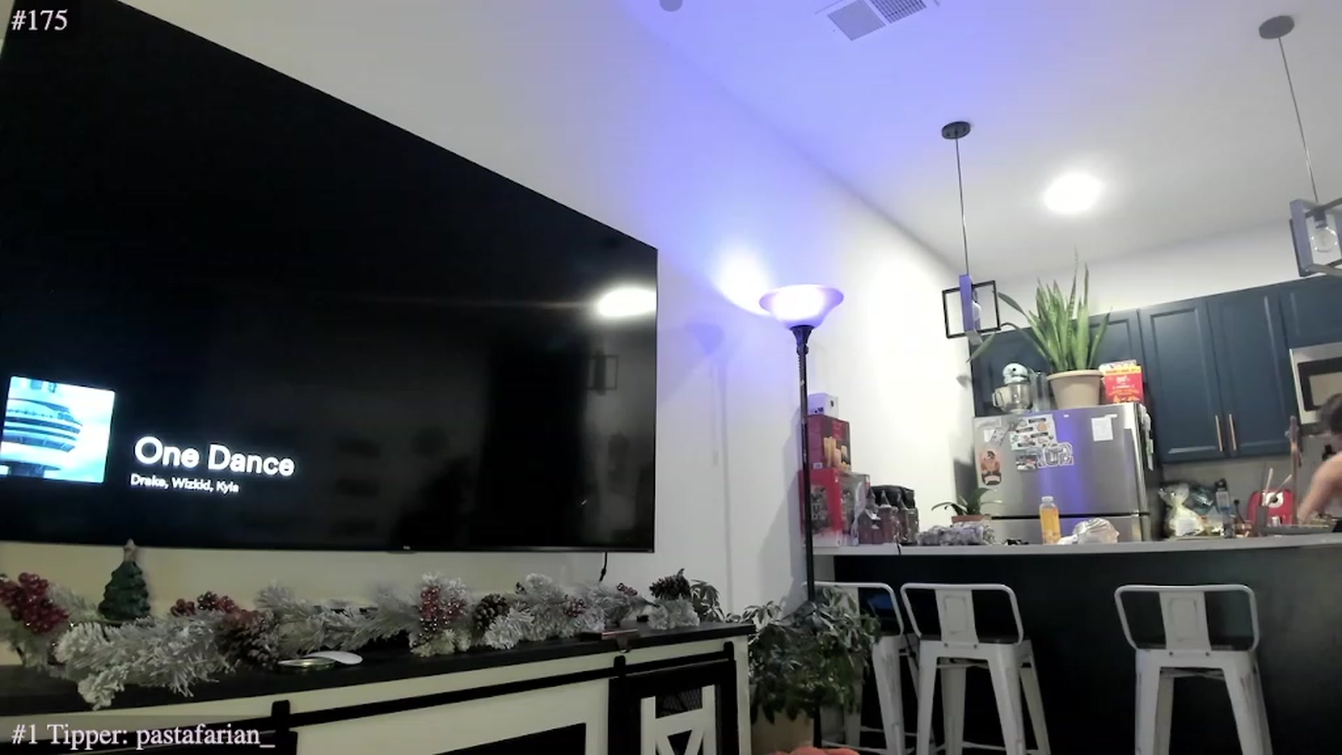 Gallery image thumbnail from SPARKLYBDAY's myfreecams stream on, 11/22/2023, 21:39 image 6 of 20
