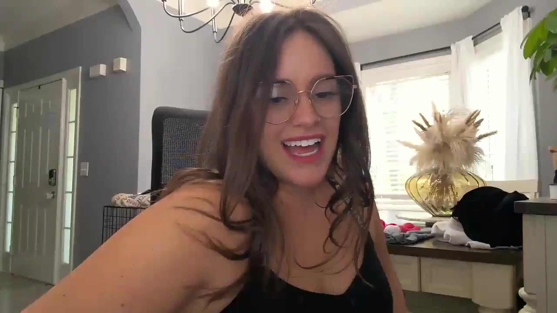 Gallery image thumbnail from SSHBBQ's myfreecams stream on, 04/10/2025, 19:11 image 12 of 20