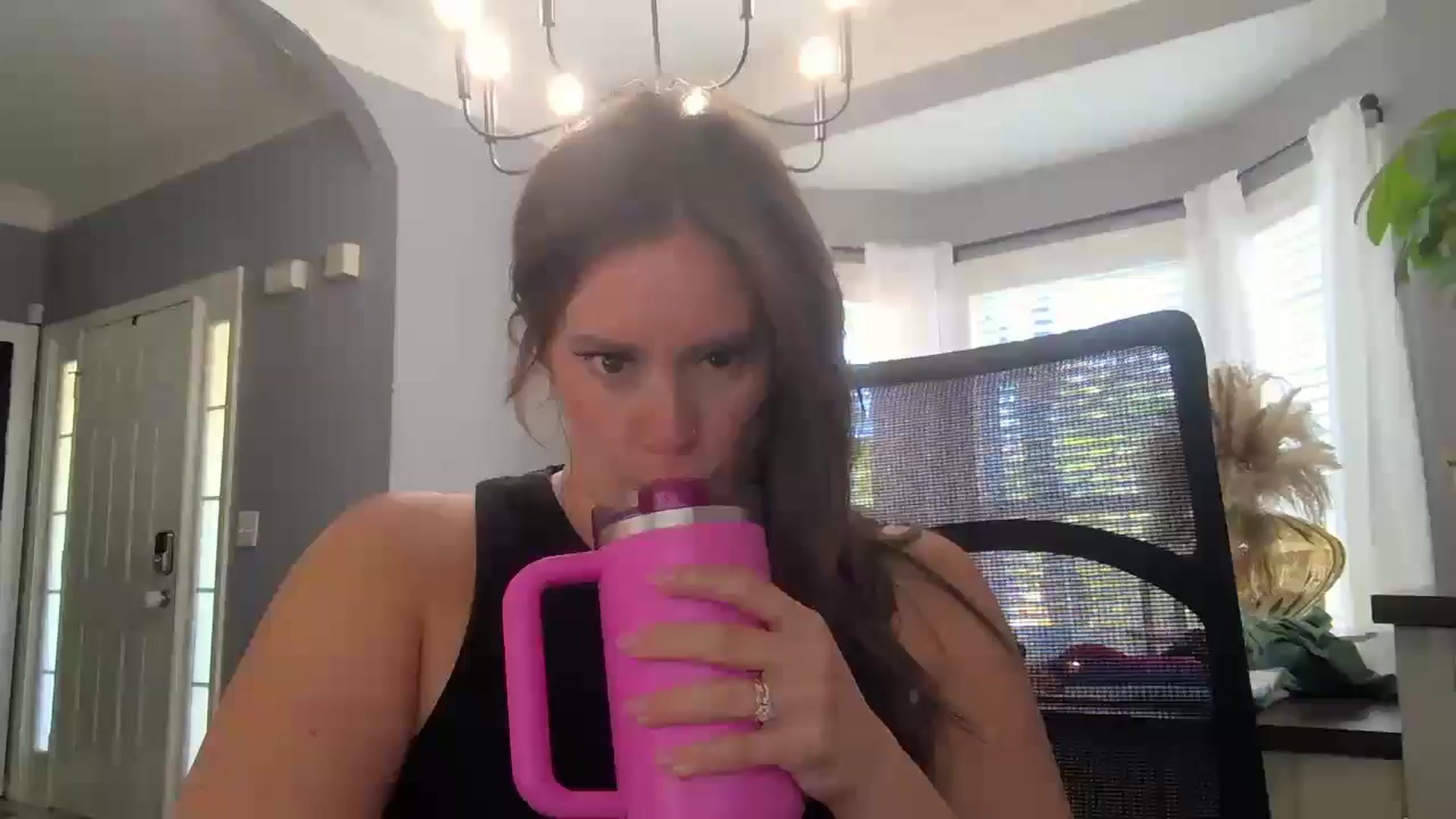 Gallery image thumbnail from SSHBBQ's myfreecams stream on, 04/16/2025, 20:36 image 12 of 20