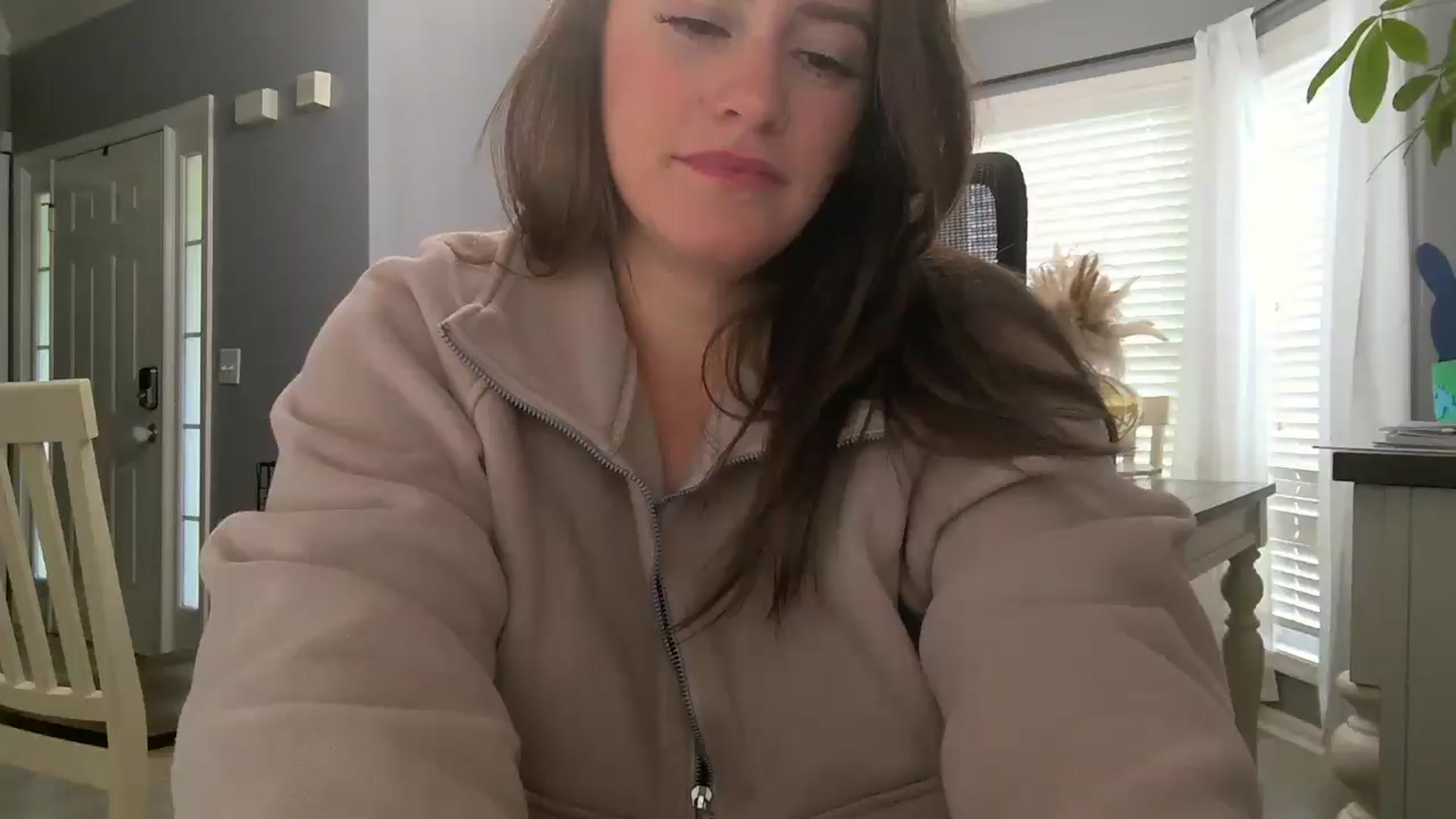 Gallery image thumbnail from SSHBBQ's myfreecams stream on, 04/24/2025, 18:52 image 1 of 20