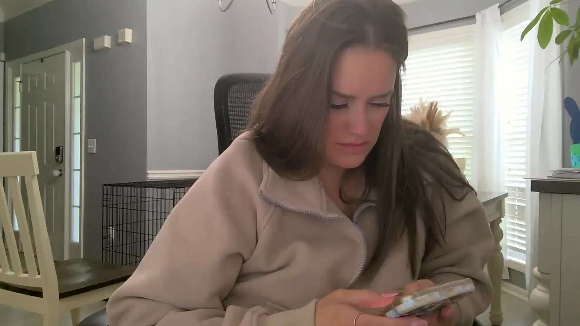 Gallery image thumbnail from SSHBBQ's myfreecams stream on, 04/24/2025, 18:52 image 5 of 20