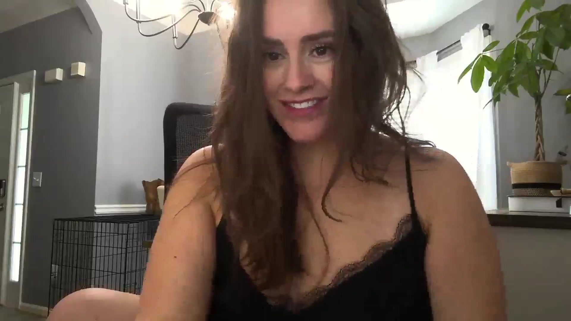 Gallery image thumbnail from SSHBBQ's myfreecams stream on, 04/30/2025, 16:23 image 16 of 20