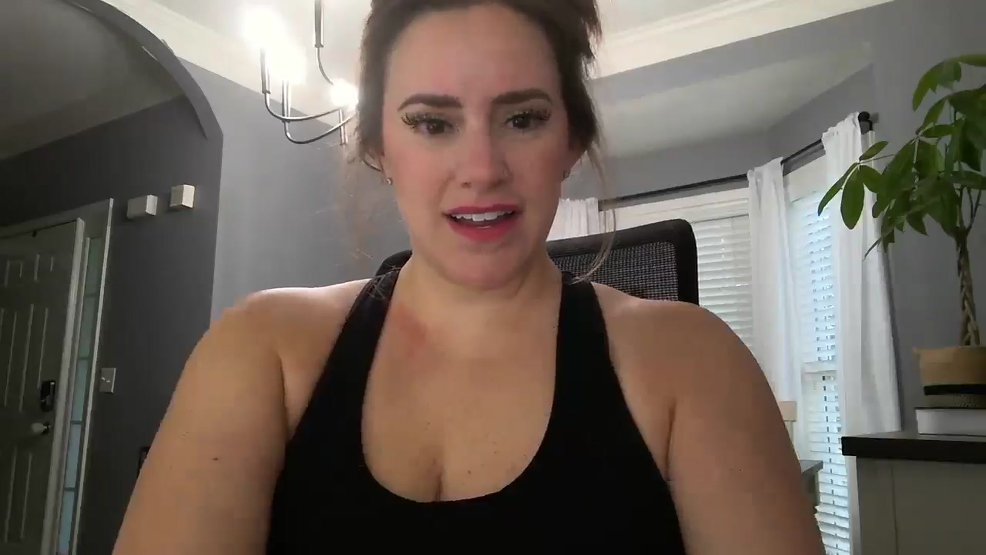 Gallery image thumbnail from SSHBBQ's myfreecams stream on, 05/01/2025, 13:44 image 6 of 20