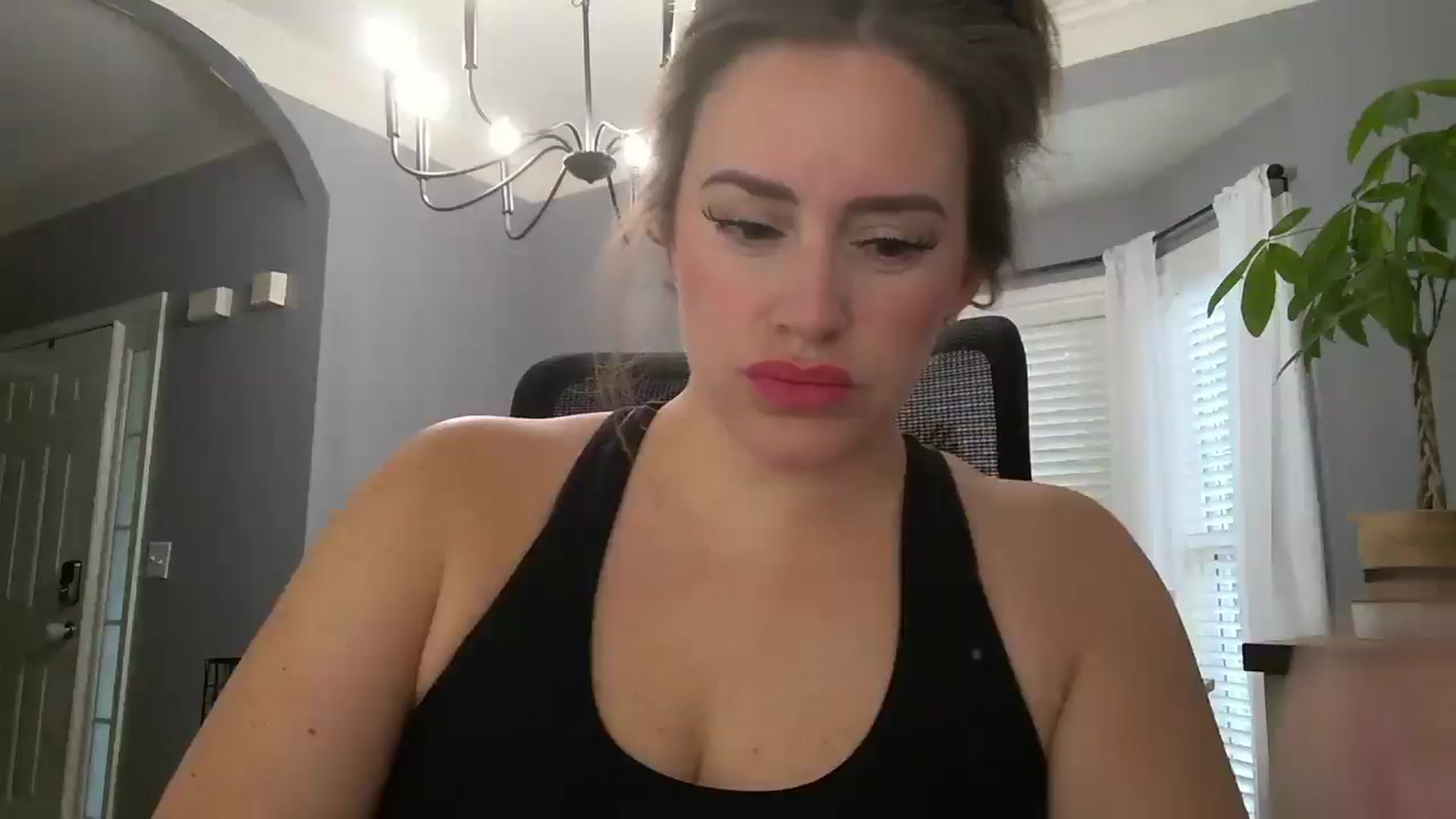 Gallery image thumbnail from SSHBBQ's myfreecams stream on, 05/01/2025, 13:44 image 1 of 20