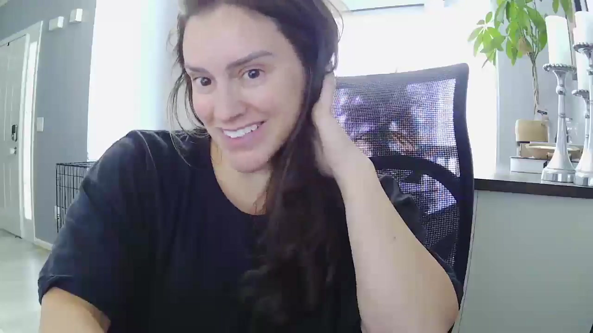 Gallery image thumbnail from SSHBBQ's myfreecams stream on, 06/04/2025, 18:01 image 9 of 20