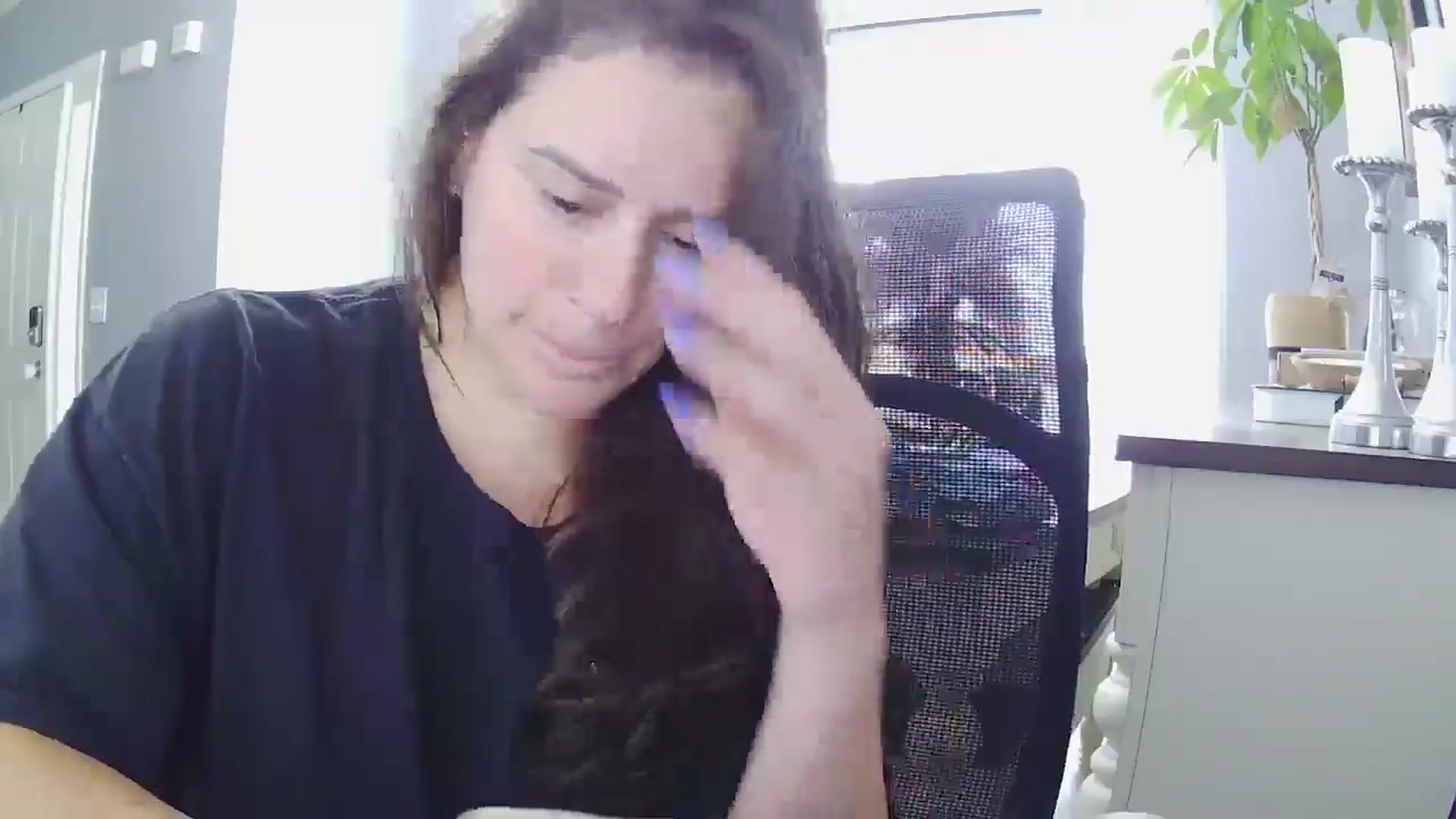 Gallery image thumbnail from SSHBBQ's myfreecams stream on, 06/04/2025, 18:01 image 13 of 20