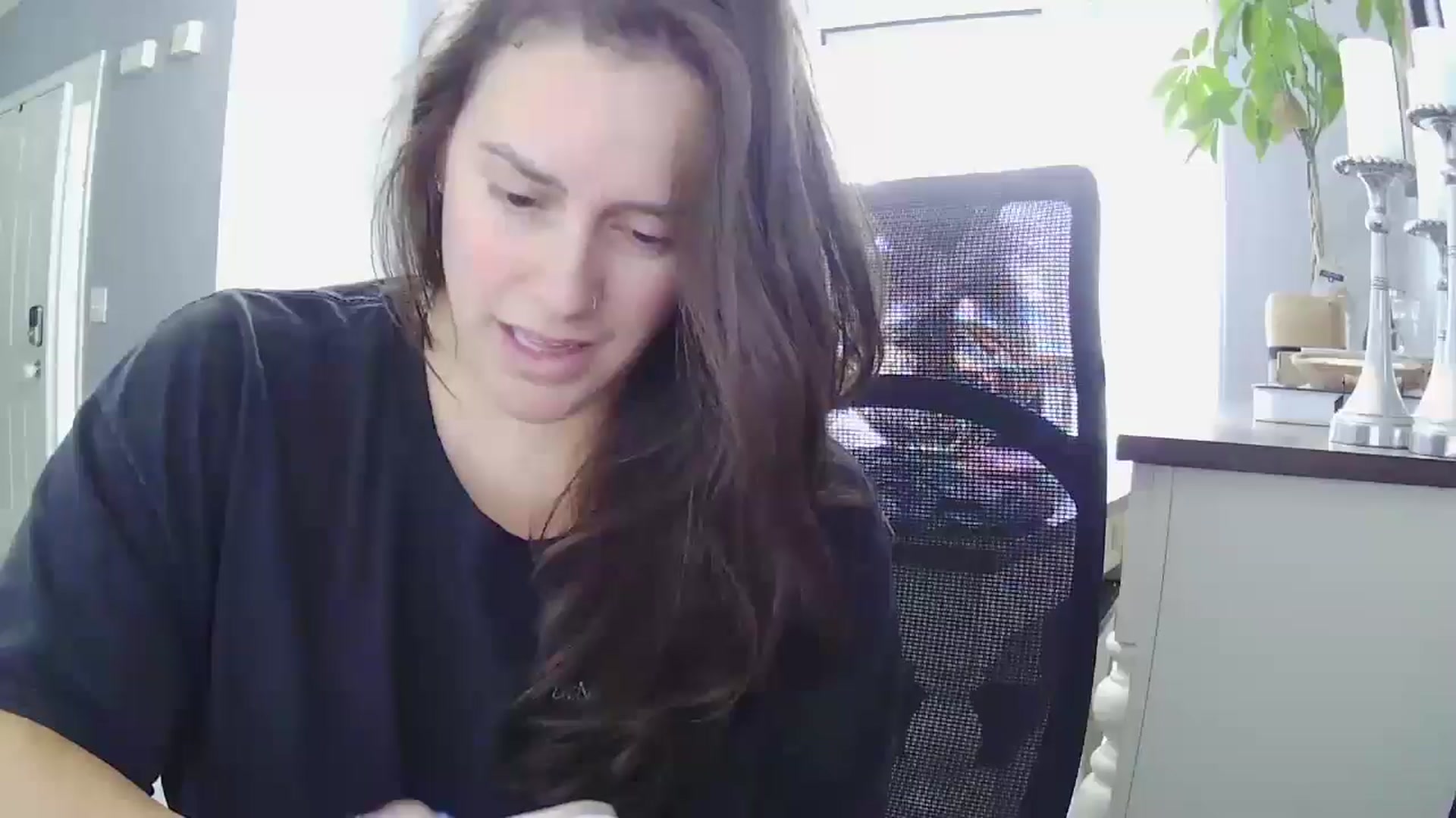 Gallery image thumbnail from SSHBBQ's myfreecams stream on, 06/04/2025, 18:01 image 12 of 20