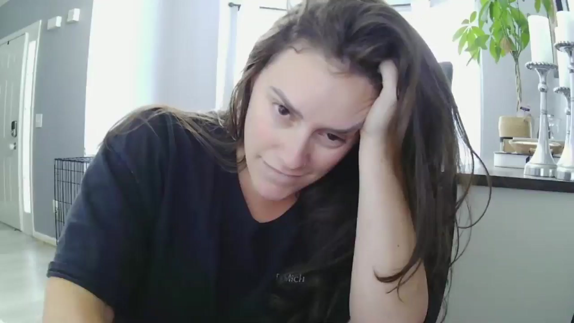 Gallery image thumbnail from SSHBBQ's myfreecams stream on, 06/04/2025, 18:01 image 1 of 20