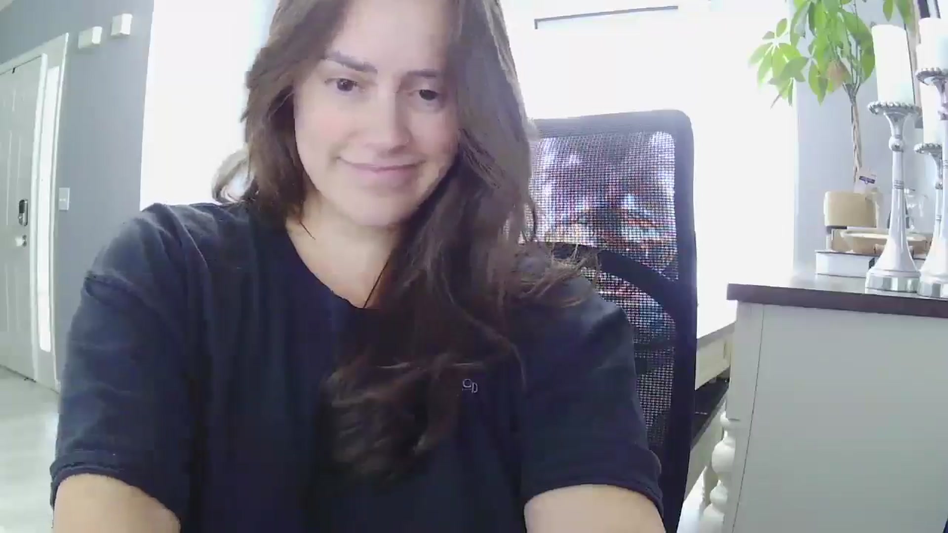 Gallery image thumbnail from SSHBBQ's myfreecams stream on, 06/04/2025, 18:01 image 15 of 20