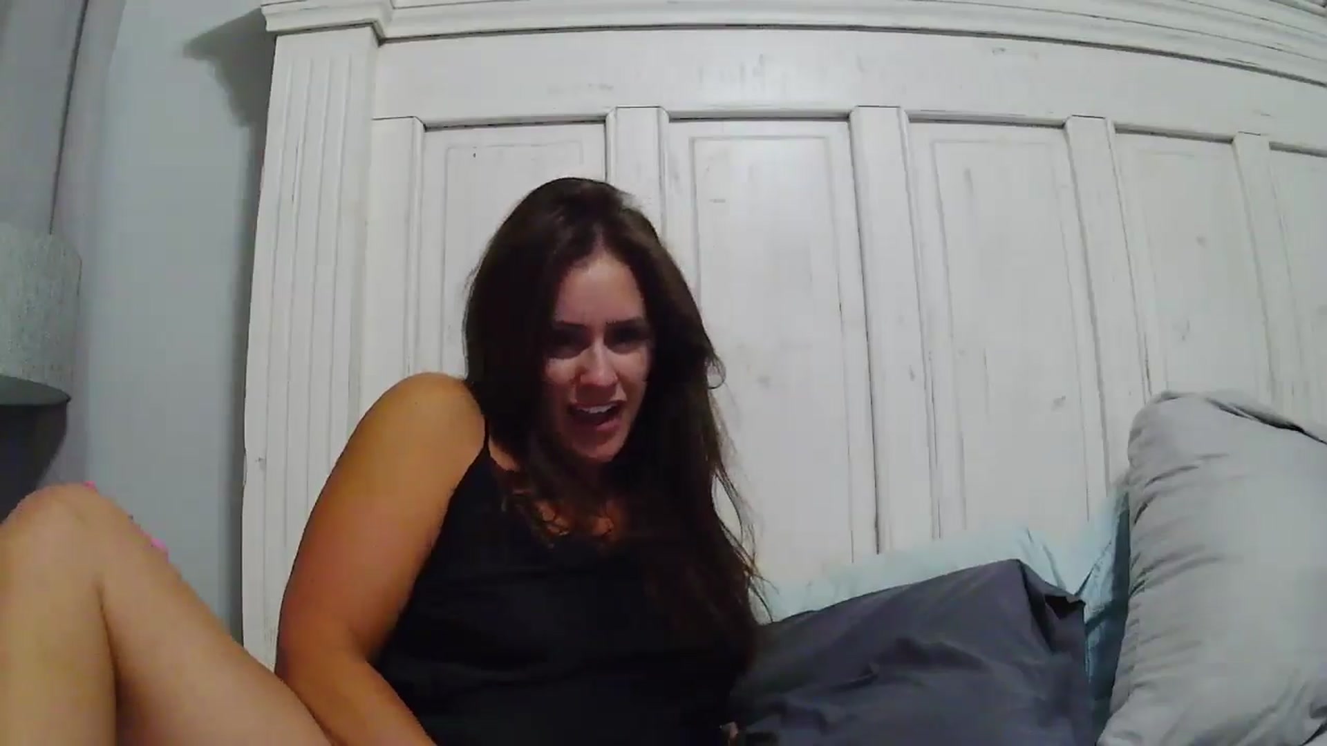 Gallery image thumbnail from SSHBBQ's myfreecams stream on, 06/17/2025, 16:32 image 18 of 20