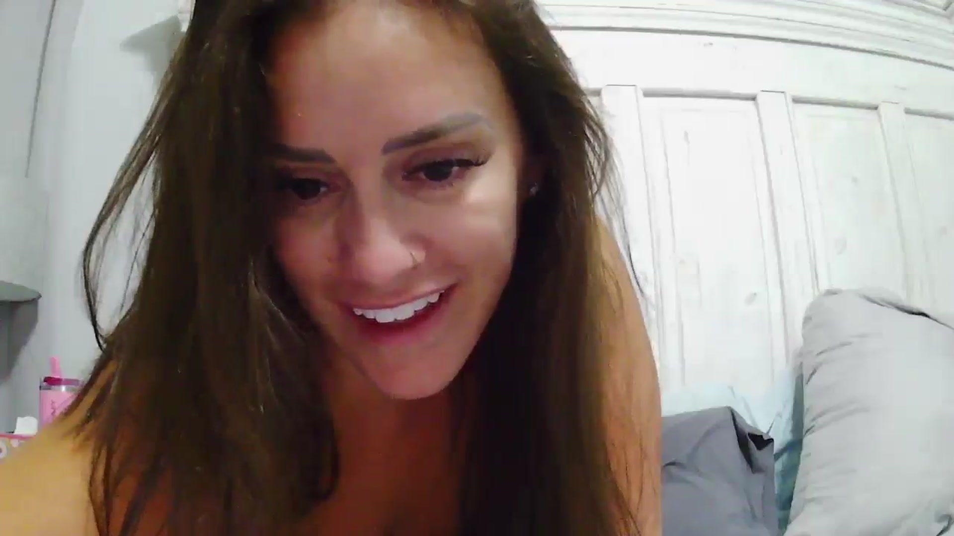 Gallery image thumbnail from SSHBBQ's myfreecams stream on, 06/17/2025, 16:32 image 3 of 20
