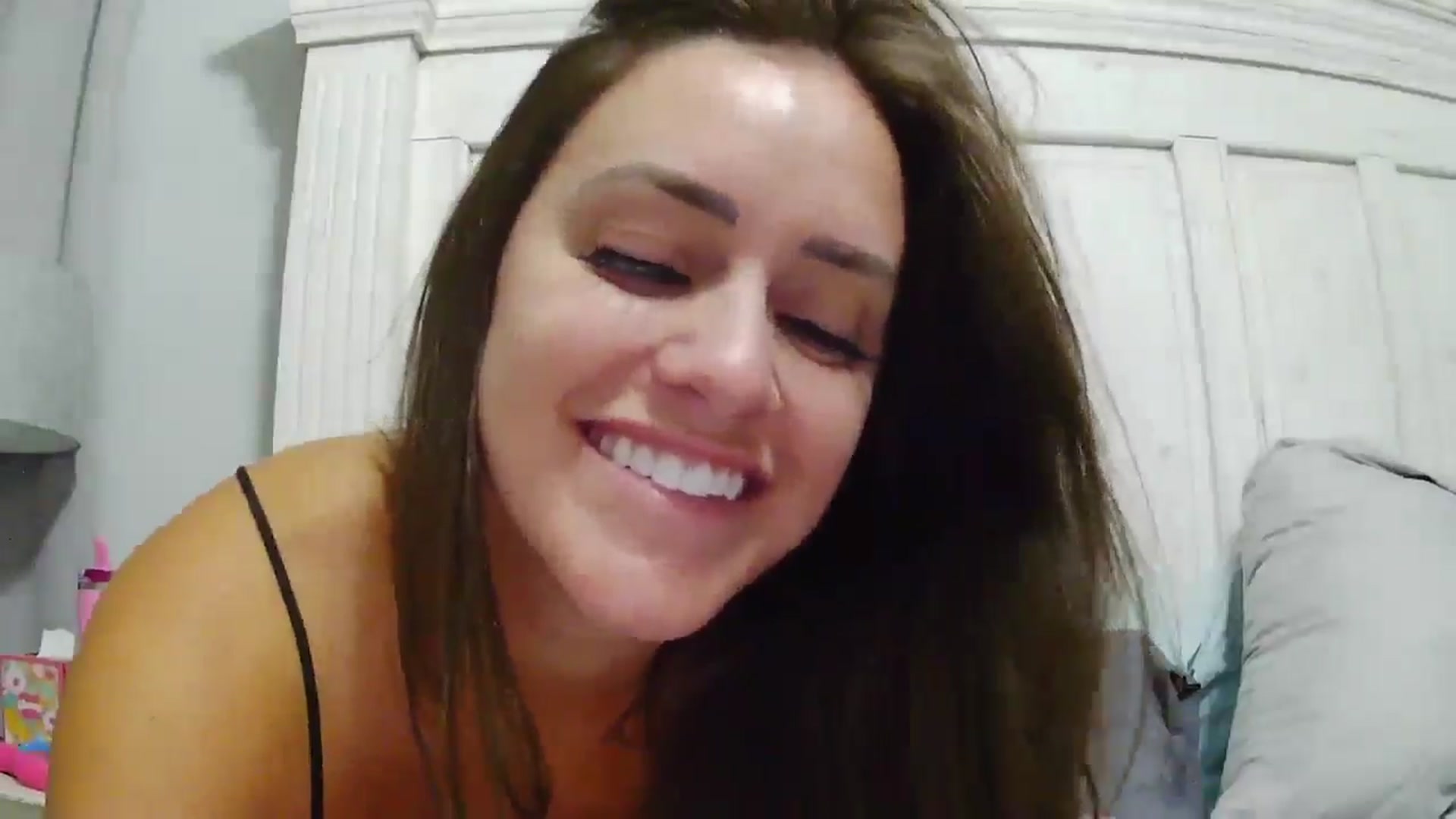 Gallery image thumbnail from SSHBBQ's myfreecams stream on, 06/17/2025, 16:32 image 20 of 20