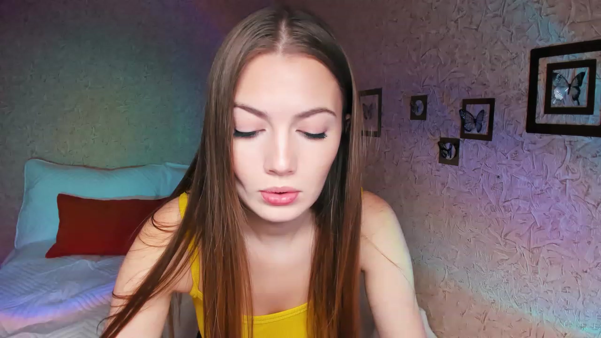 Gallery image thumbnail from SSunSShine's myfreecams stream on, 12/06/2022, 13:40 image 1 of 20