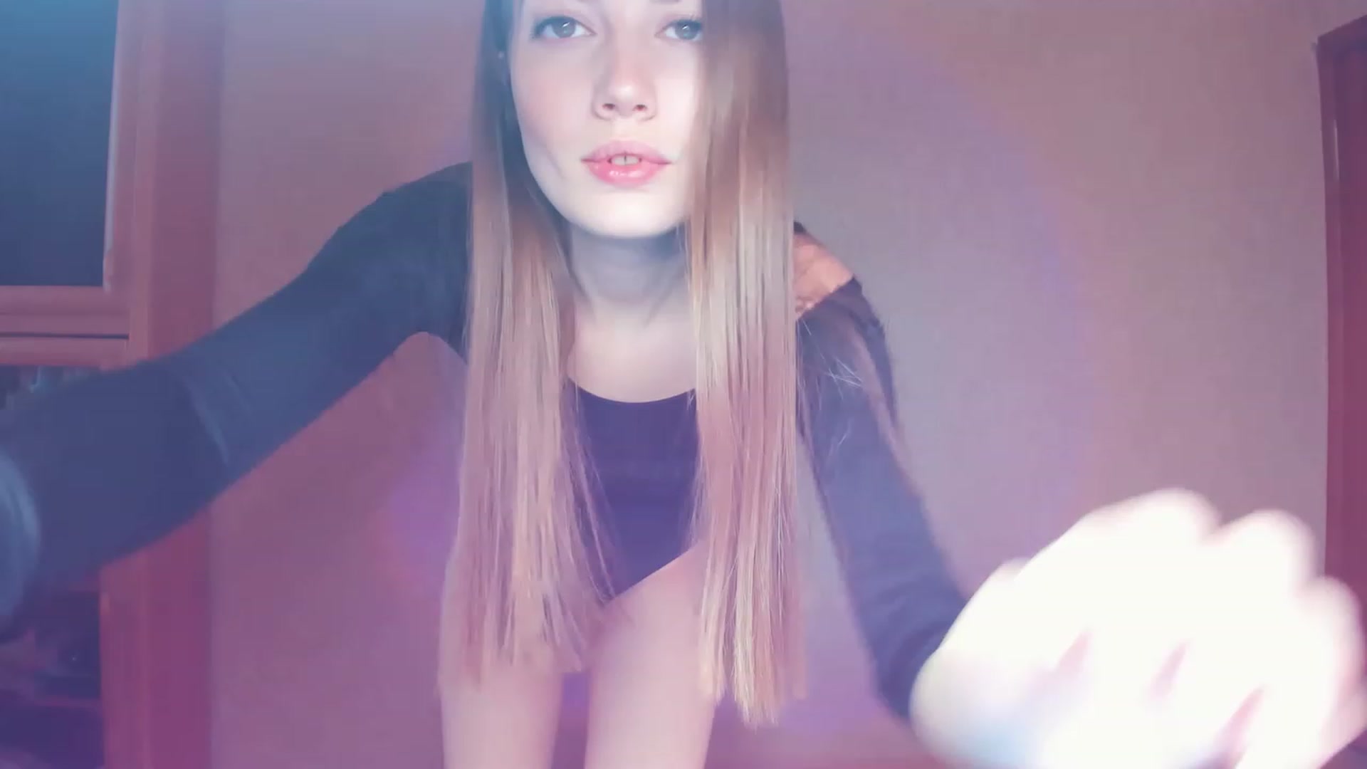 Gallery image thumbnail from SSunSShine's myfreecams stream on, 12/21/2022, 11:59 image 8 of 20