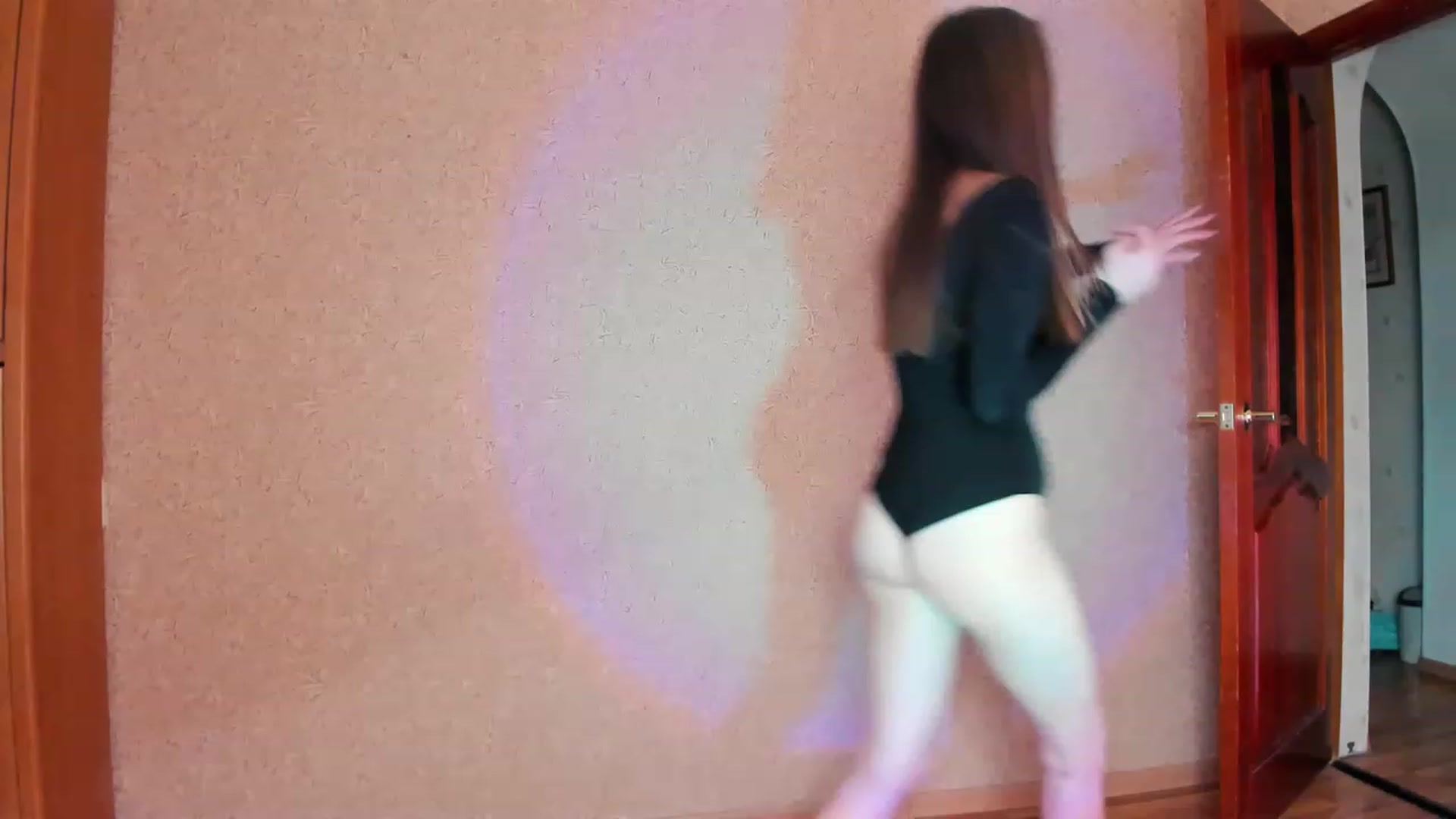 Gallery image thumbnail from SSunSShine's myfreecams stream on, 12/23/2022, 13:23 image 3 of 20