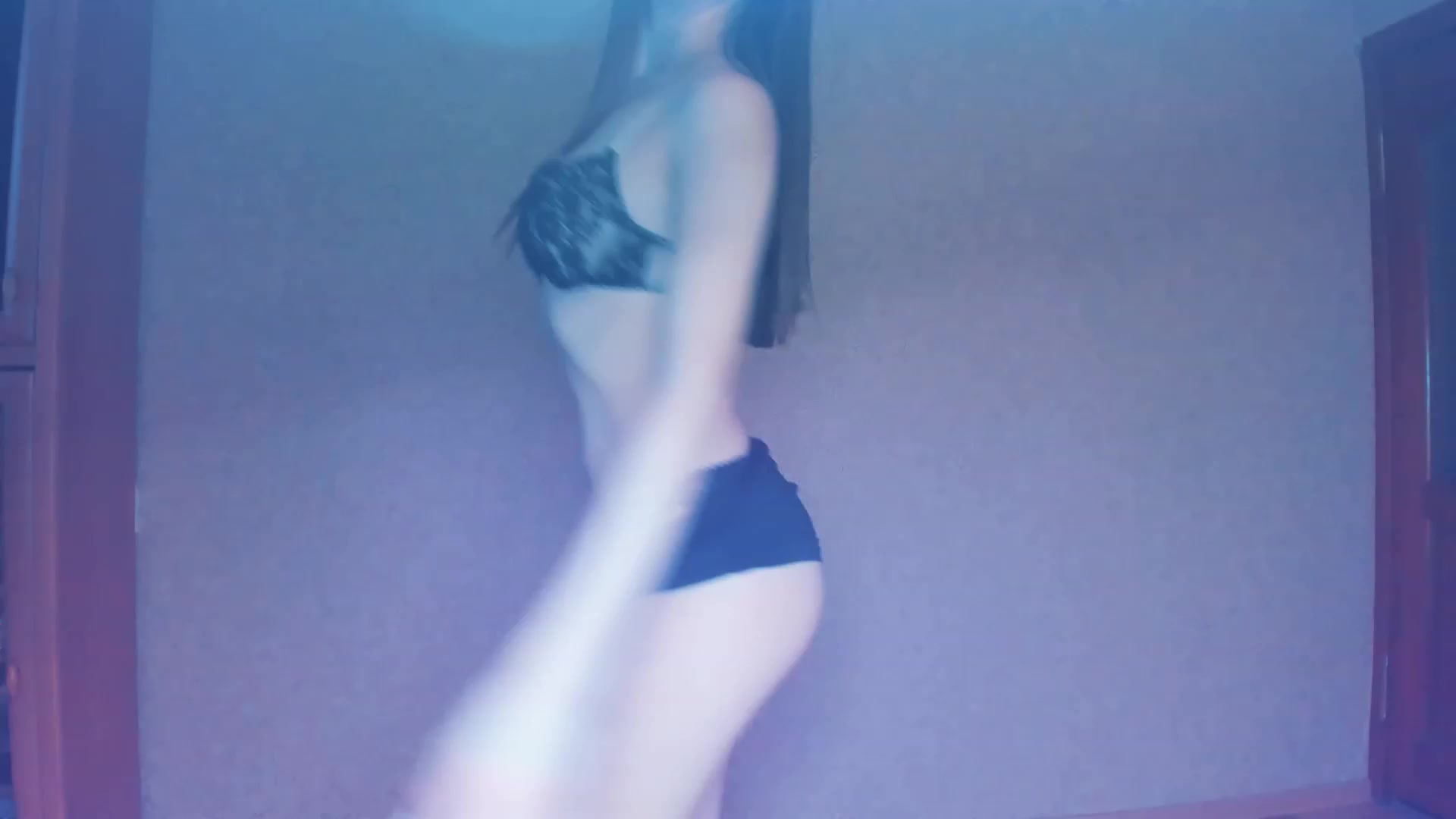 Gallery image thumbnail from SSunSShine's myfreecams stream on, 02/07/2023, 13:56 image 17 of 20