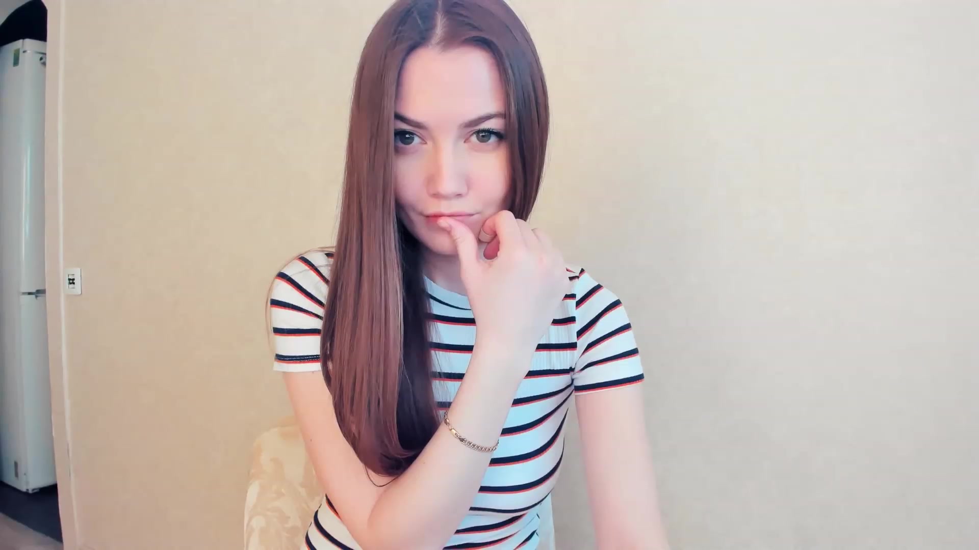 Gallery image thumbnail from SSunSShine's myfreecams stream on, 03/06/2023, 14:09 image 15 of 20