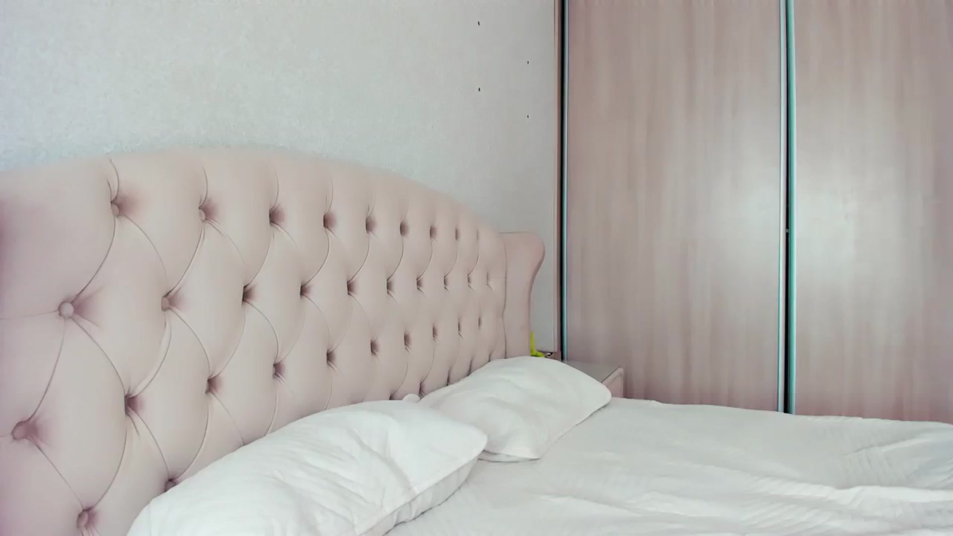 Gallery image thumbnail from SSunSShine's myfreecams stream on, 02/08/2024, 11:15 image 8 of 20