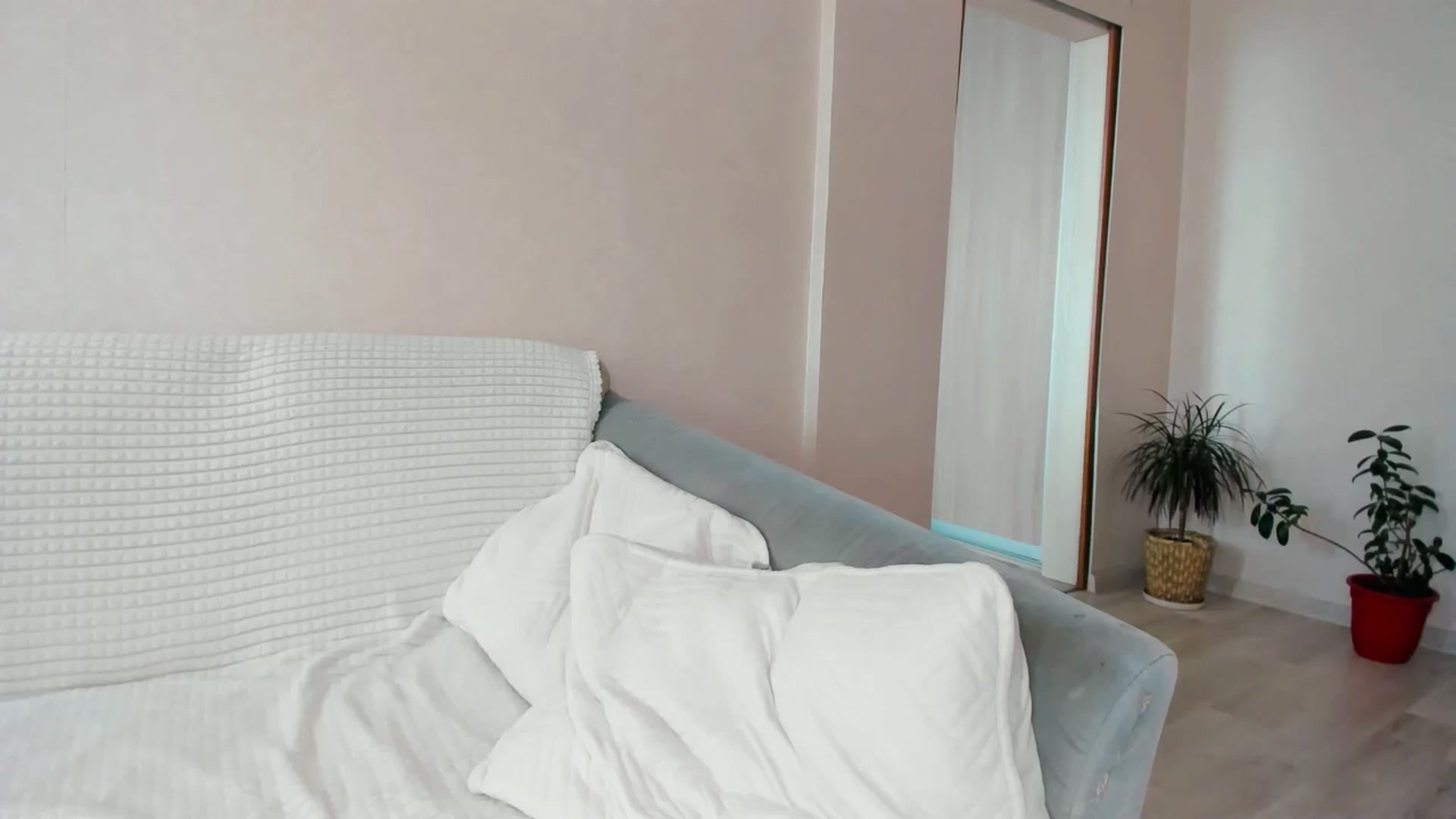 Gallery image thumbnail from SSunSShine's myfreecams stream on, 05/22/2024, 12:32 image 16 of 20