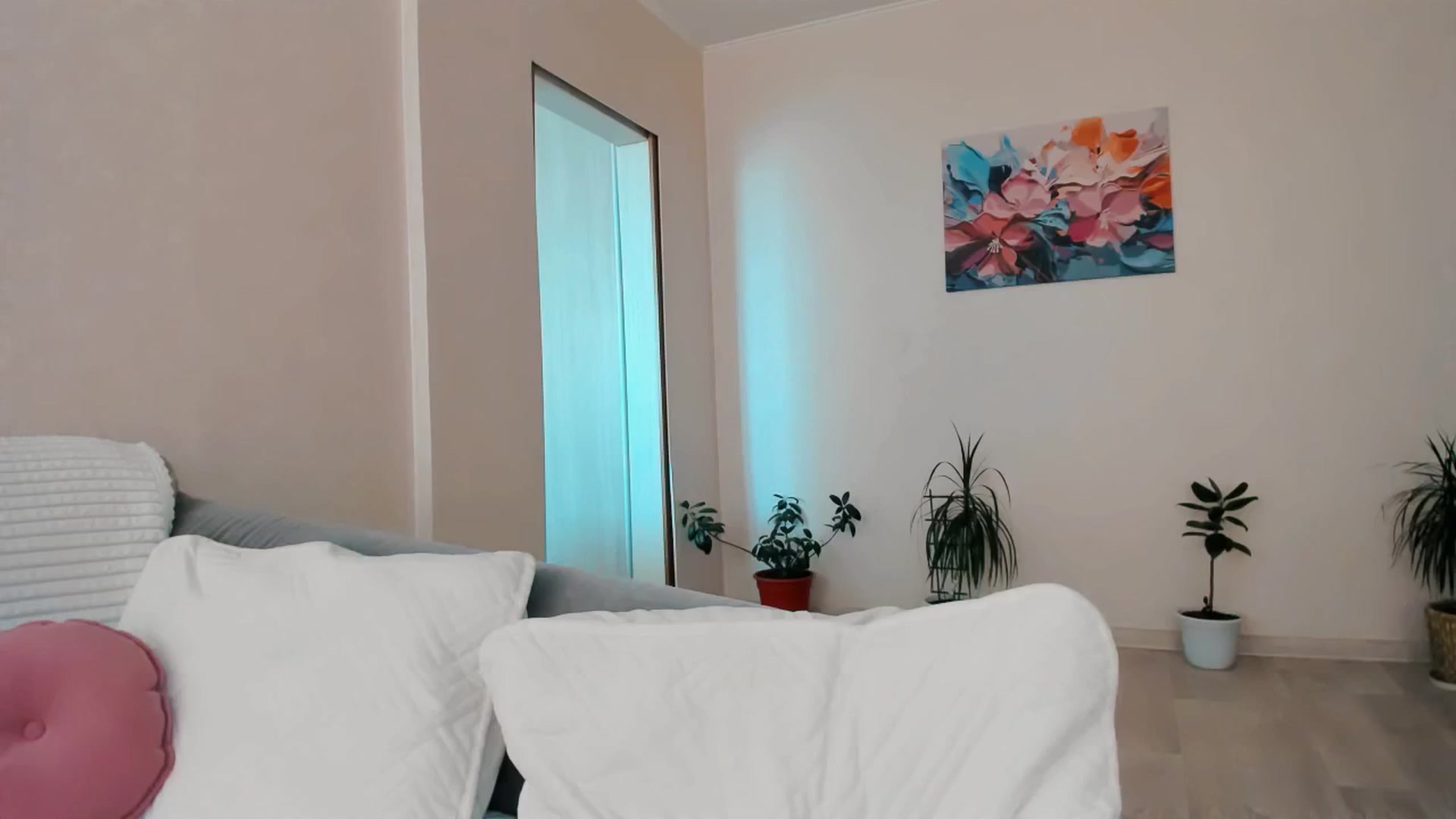 Gallery image thumbnail from SSunSShine's myfreecams stream on, 04/15/2025, 09:52 image 1 of 20