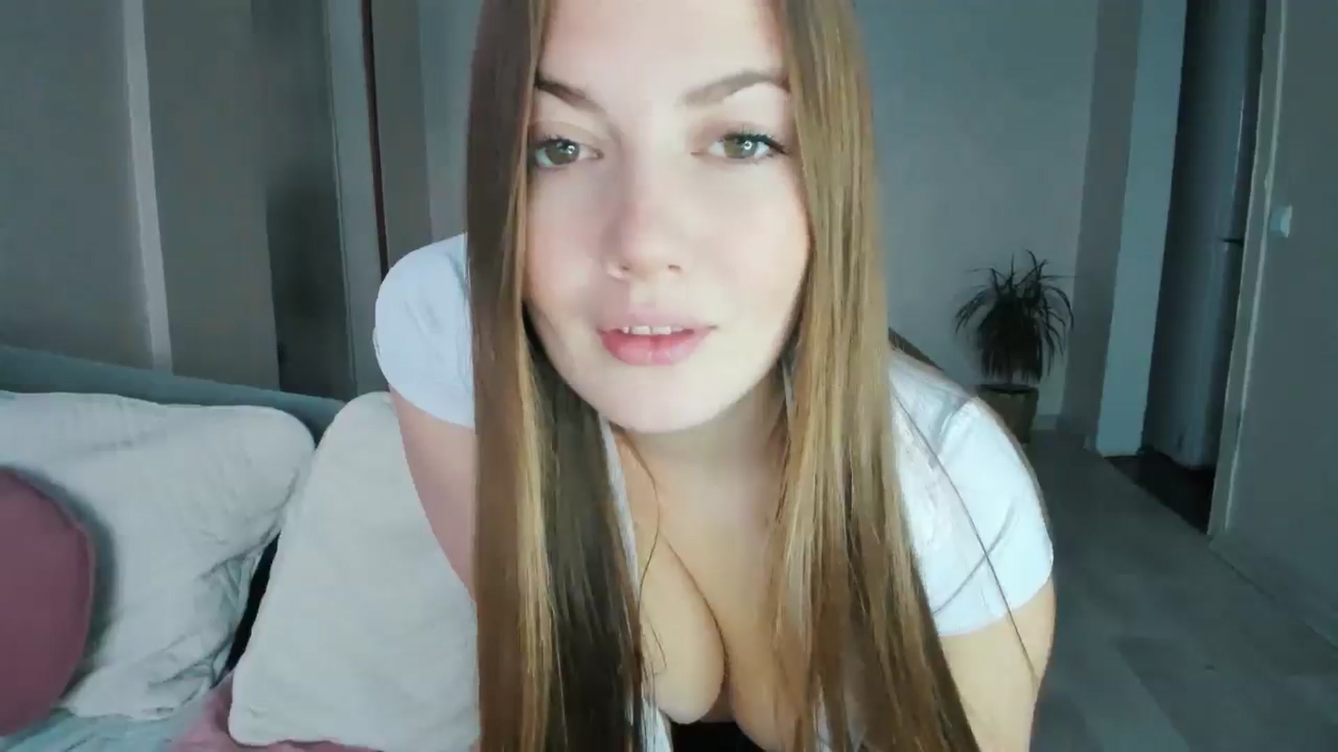 Gallery image thumbnail from SSunSShine's myfreecams stream on, 01/21/2026, 13:34 image 7 of 20