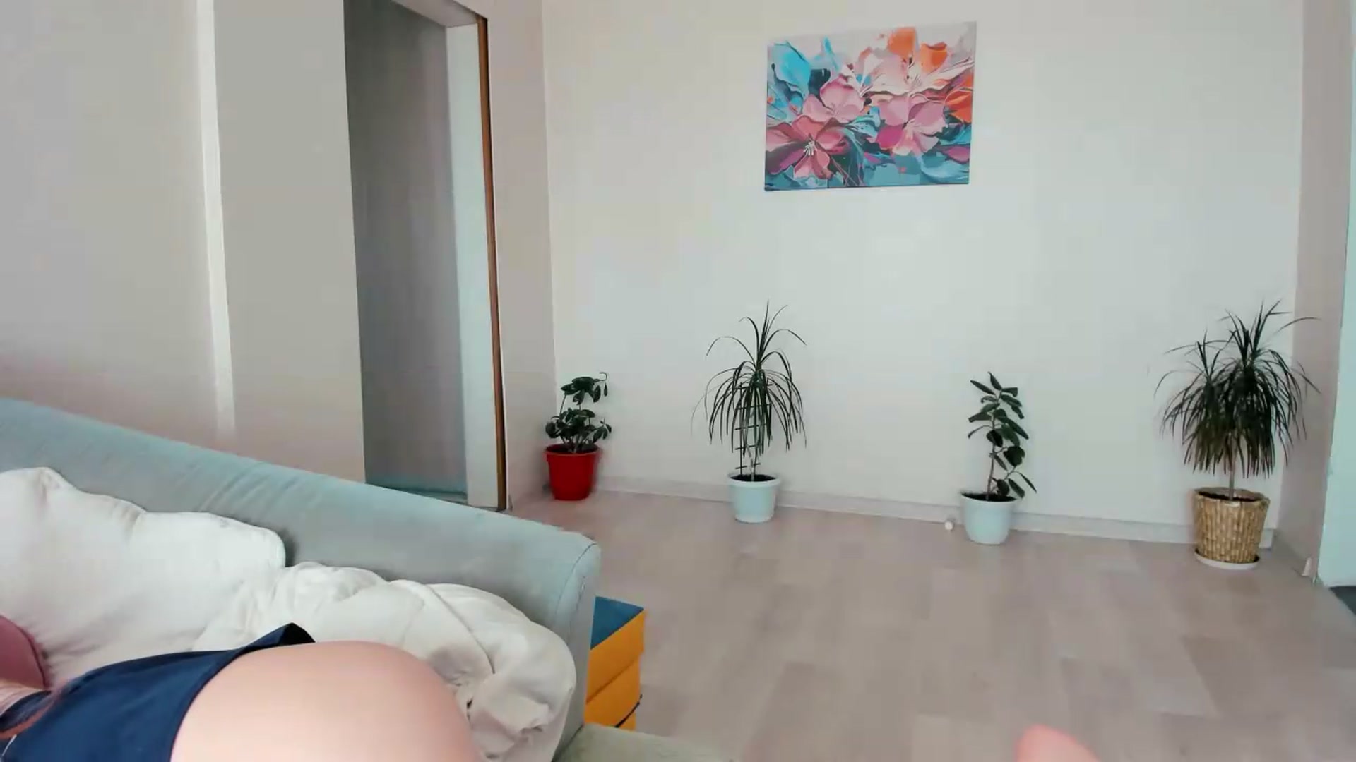 Gallery image thumbnail from SSunSShine's myfreecams stream on, 06/09/2026, 14:04 image 3 of 20
