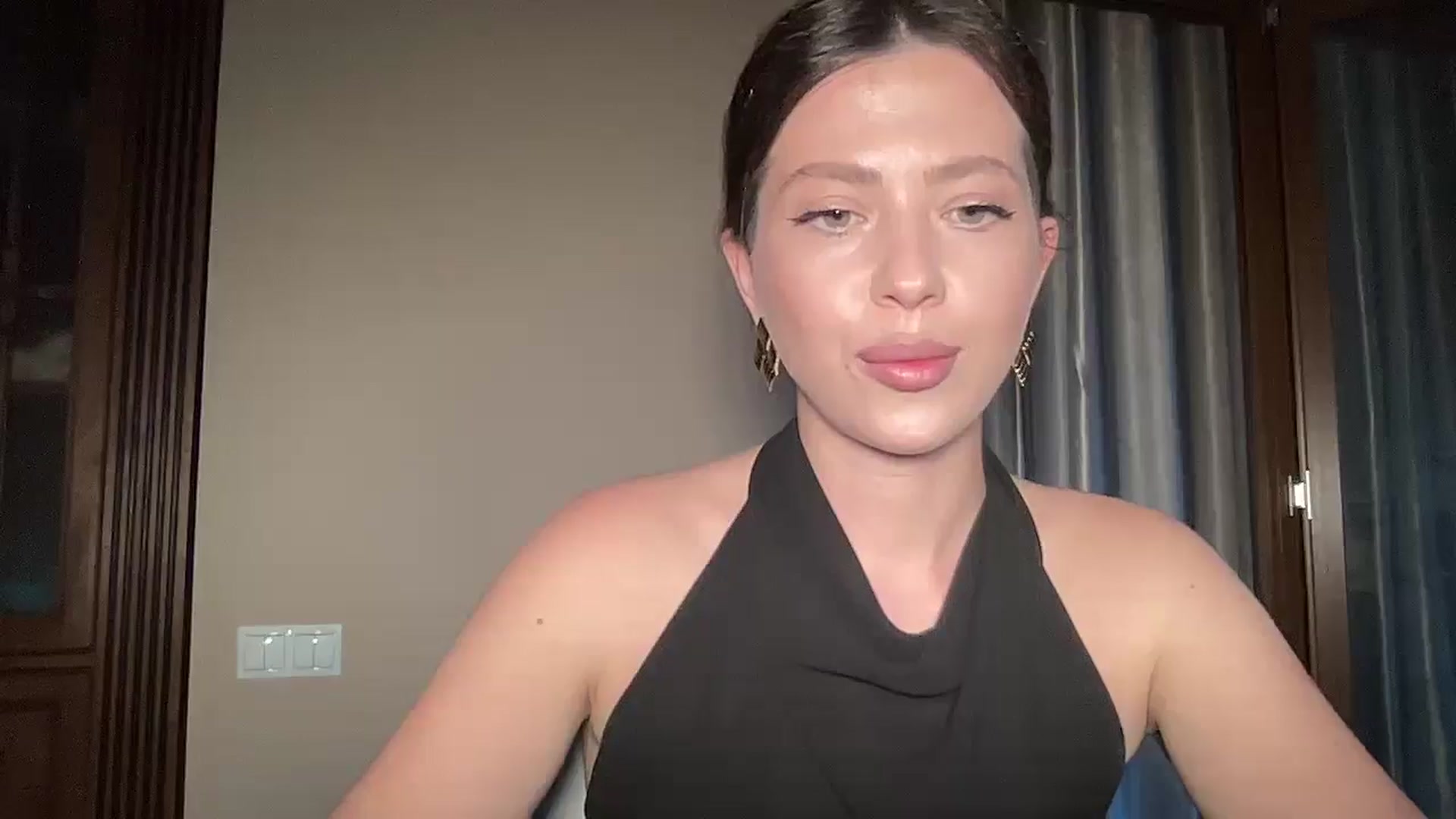 Gallery image thumbnail from STARRY_LADY's myfreecams stream on, 05/24/2025, 17:39 image 16 of 20