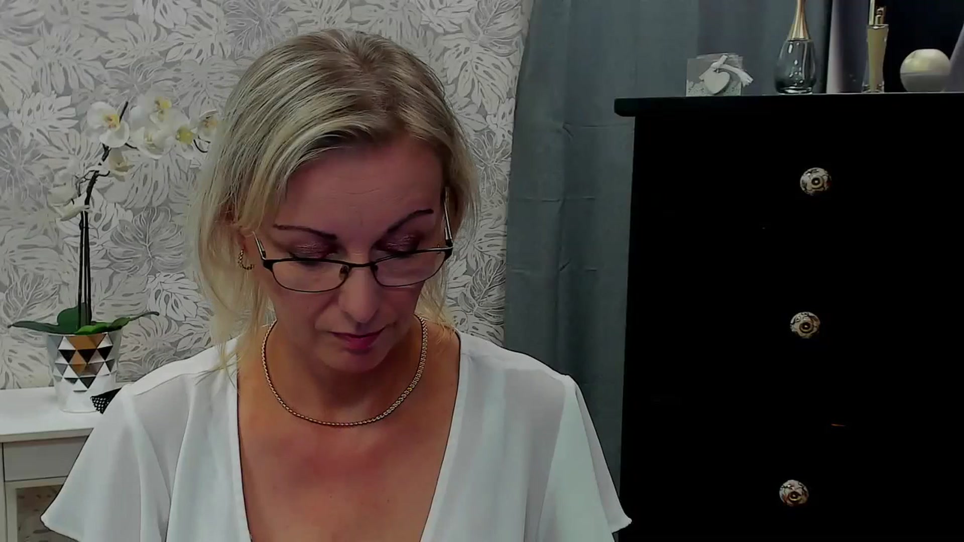 Gallery image thumbnail from STARvanessa1's myfreecams stream on, 07/09/2023, 09:28 image 6 of 20