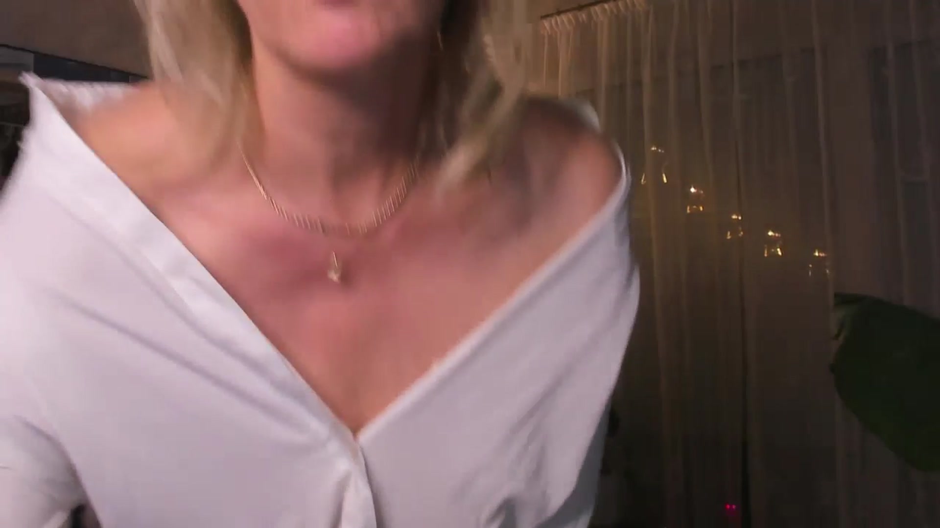 Gallery image thumbnail from STARvanessa1's myfreecams stream on, 12/05/2024, 20:45 image 3 of 20